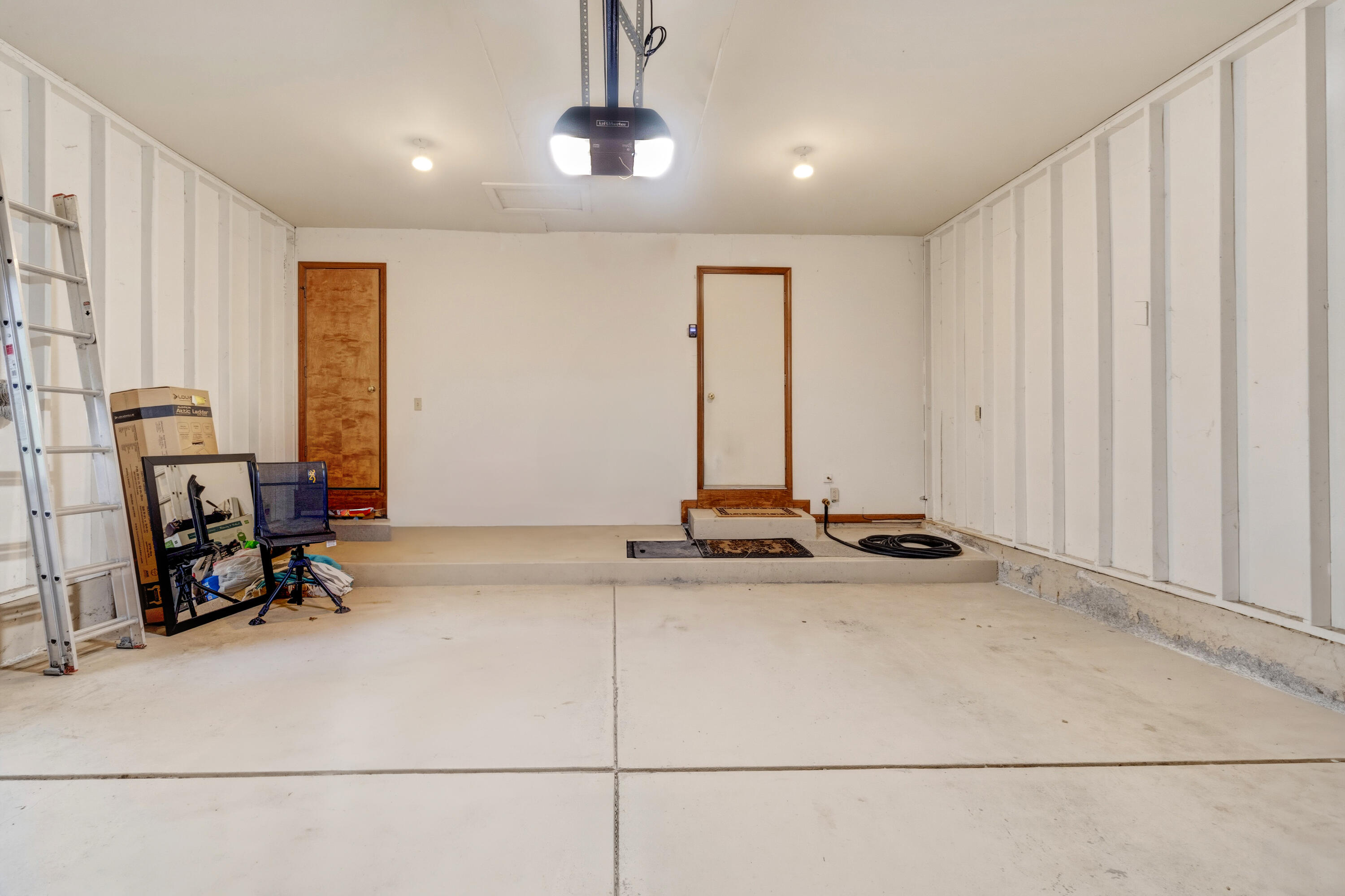 643 Crestview Street Holland MI 49423