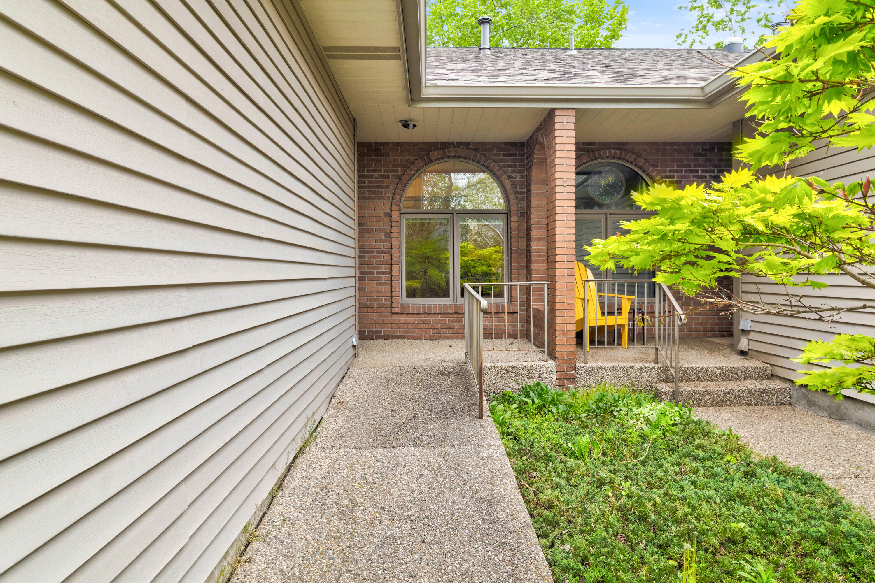 643 Crestview Street Holland MI 49423