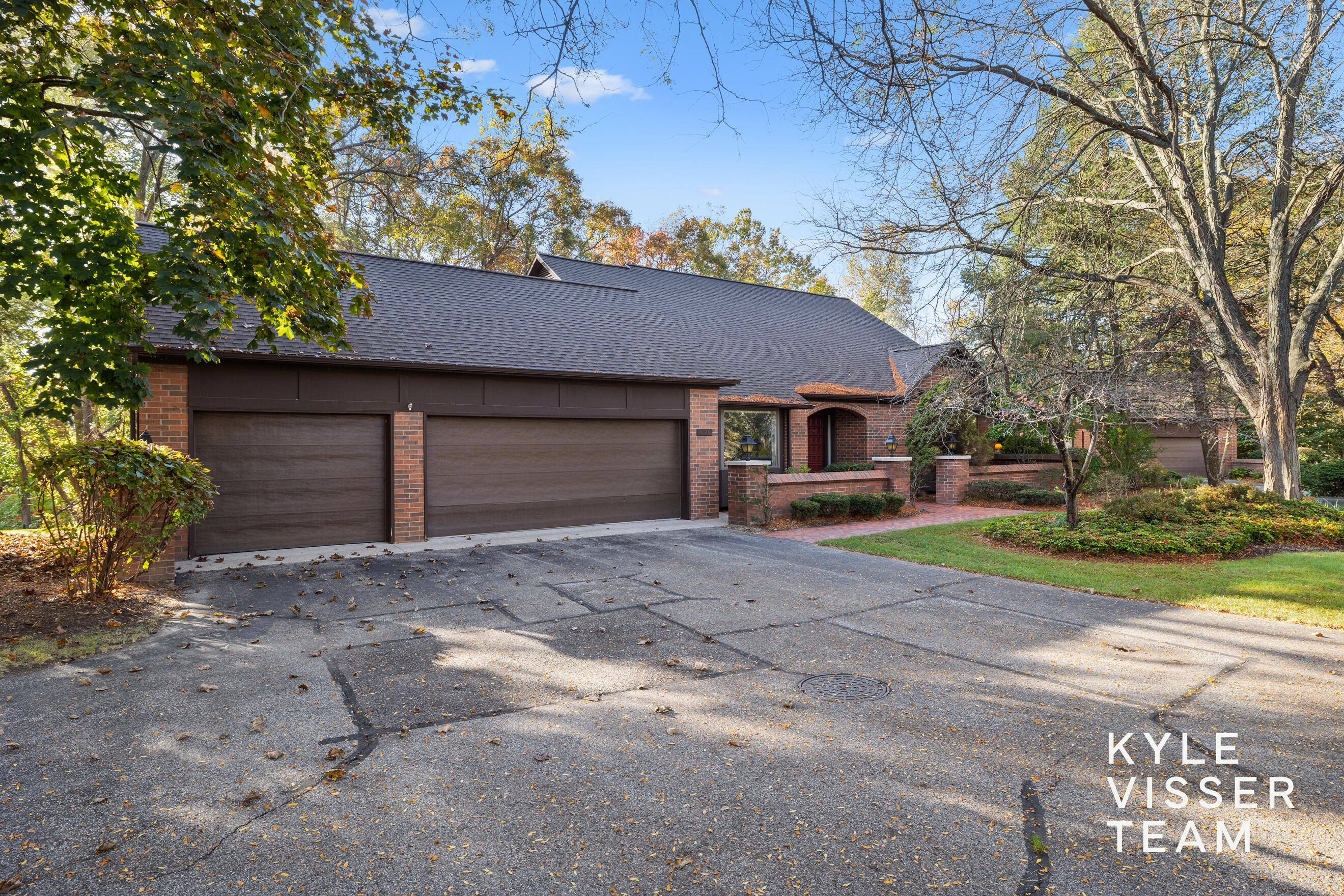 6178 S Gatehouse Drive SE Grand Rapids MI 49546