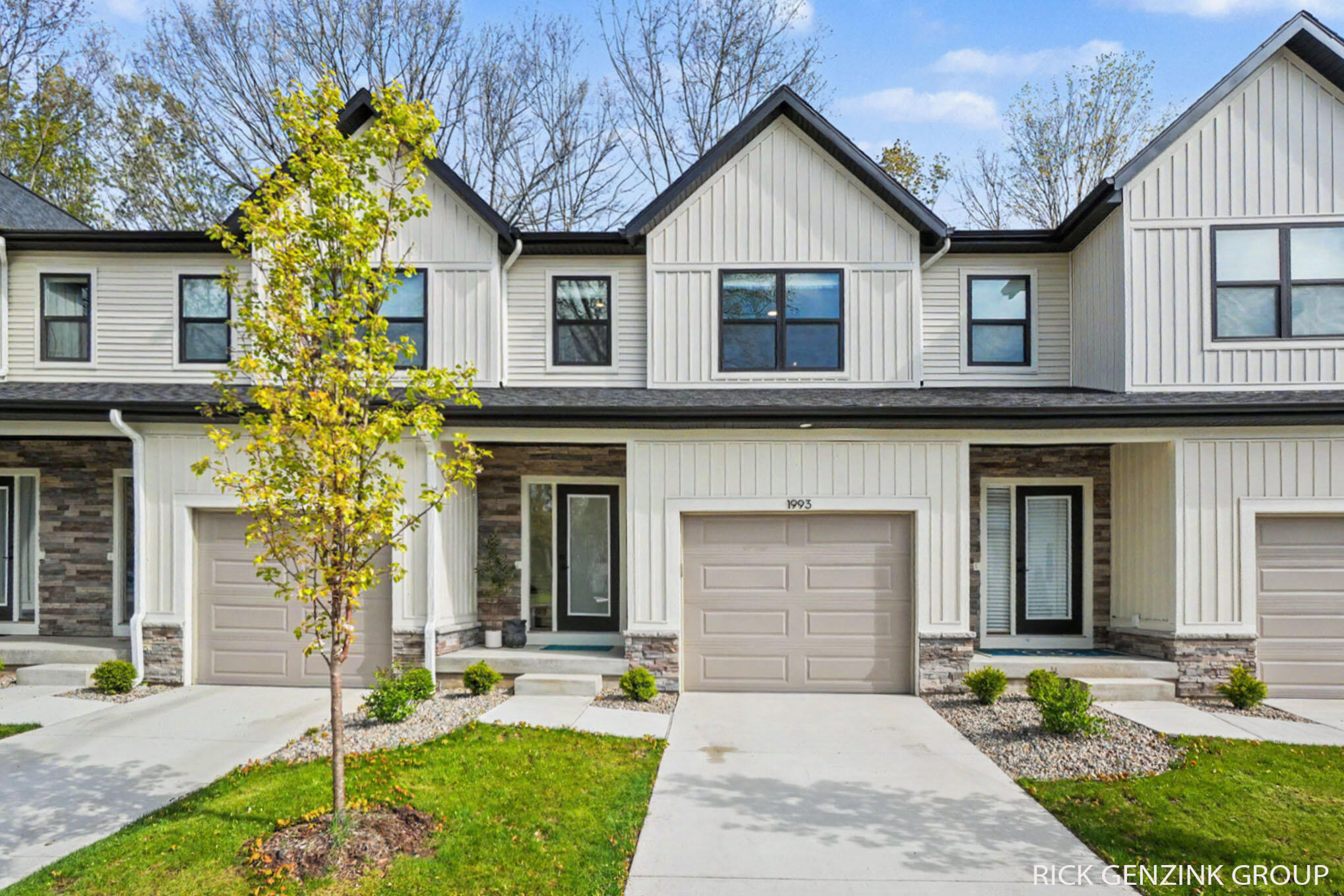 1993 N Shorewood Lane Holland MI 49423