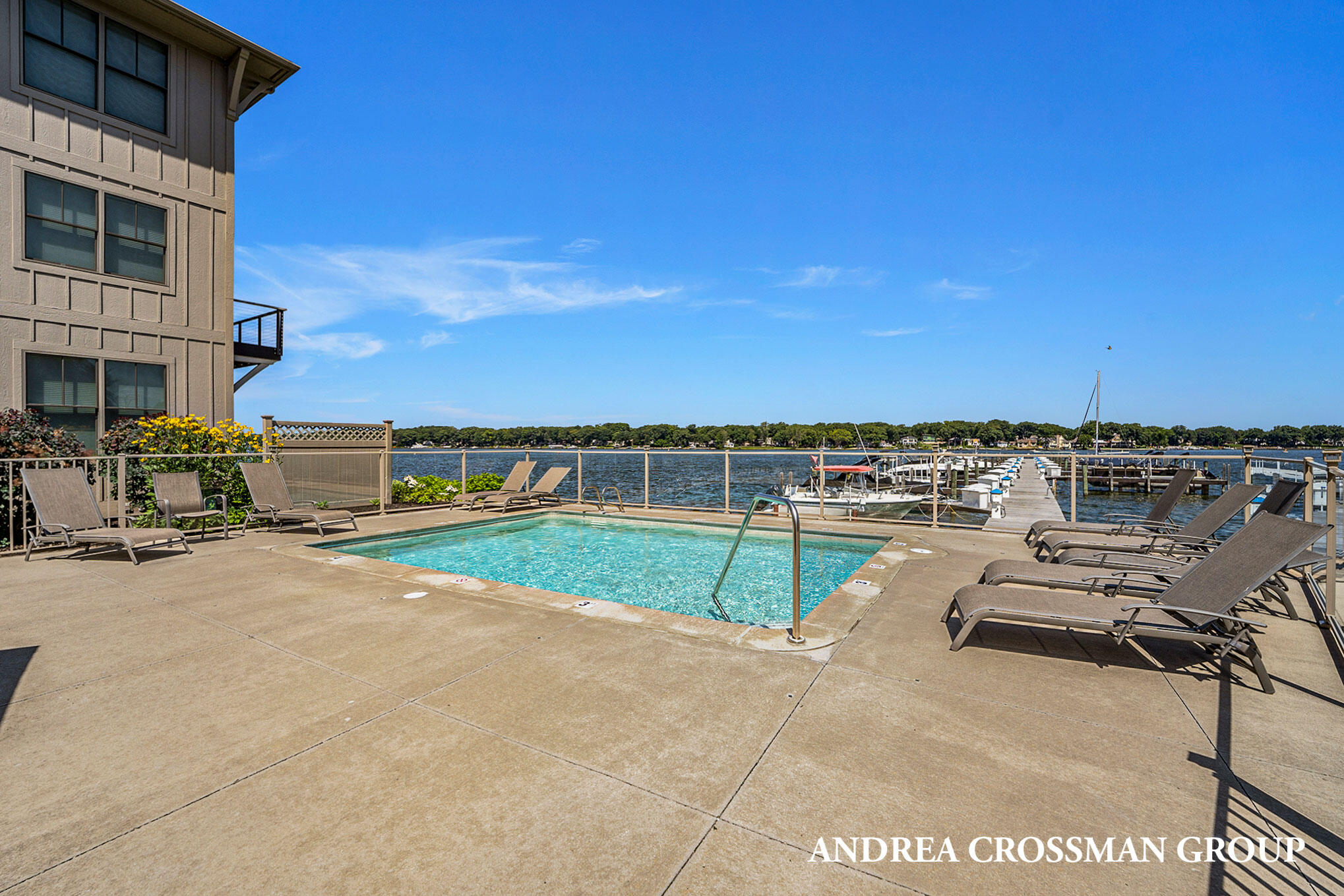 543 Macatawa Avenue Holland MI 49423