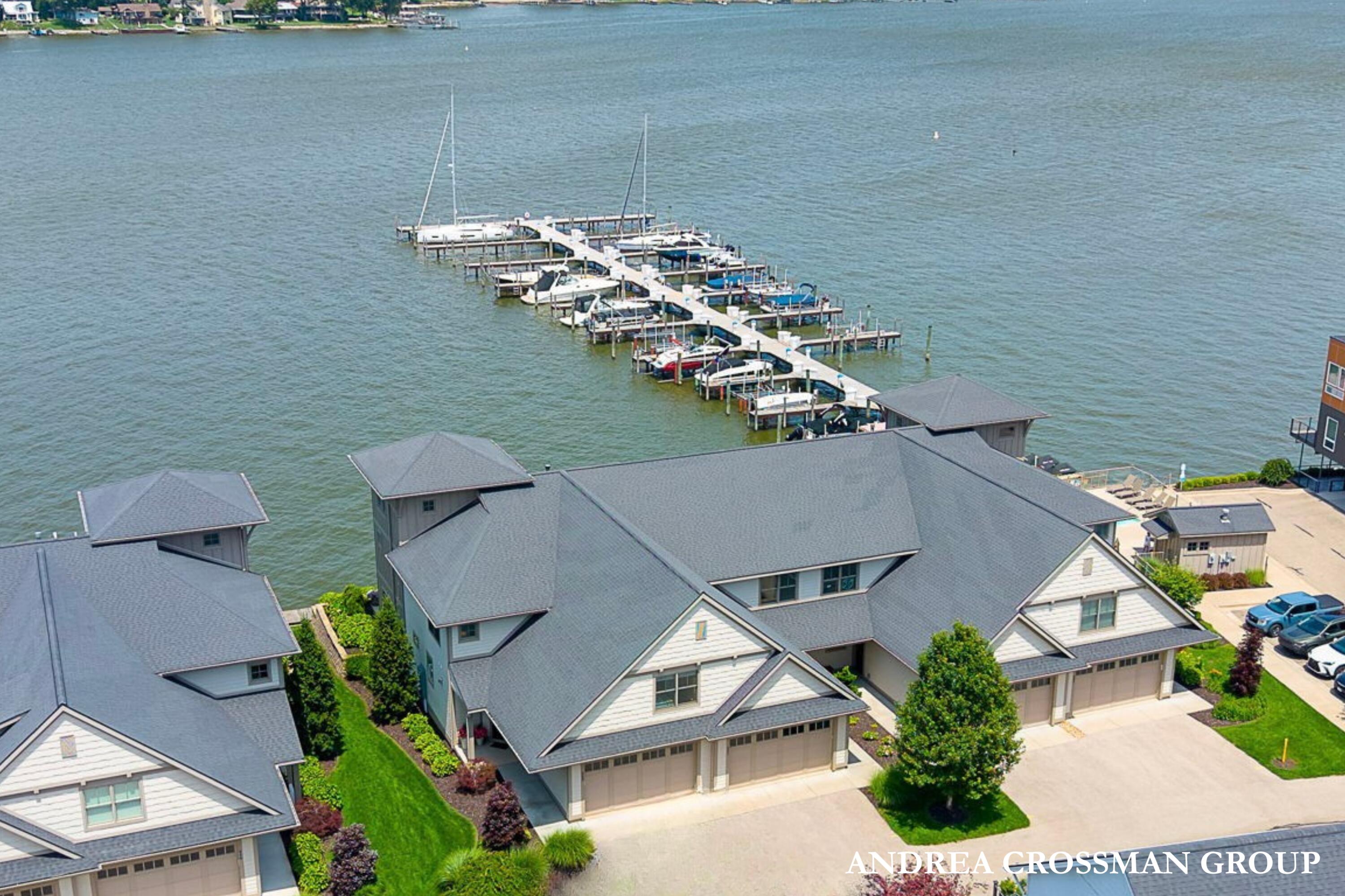 543 Macatawa Avenue Holland MI 49423