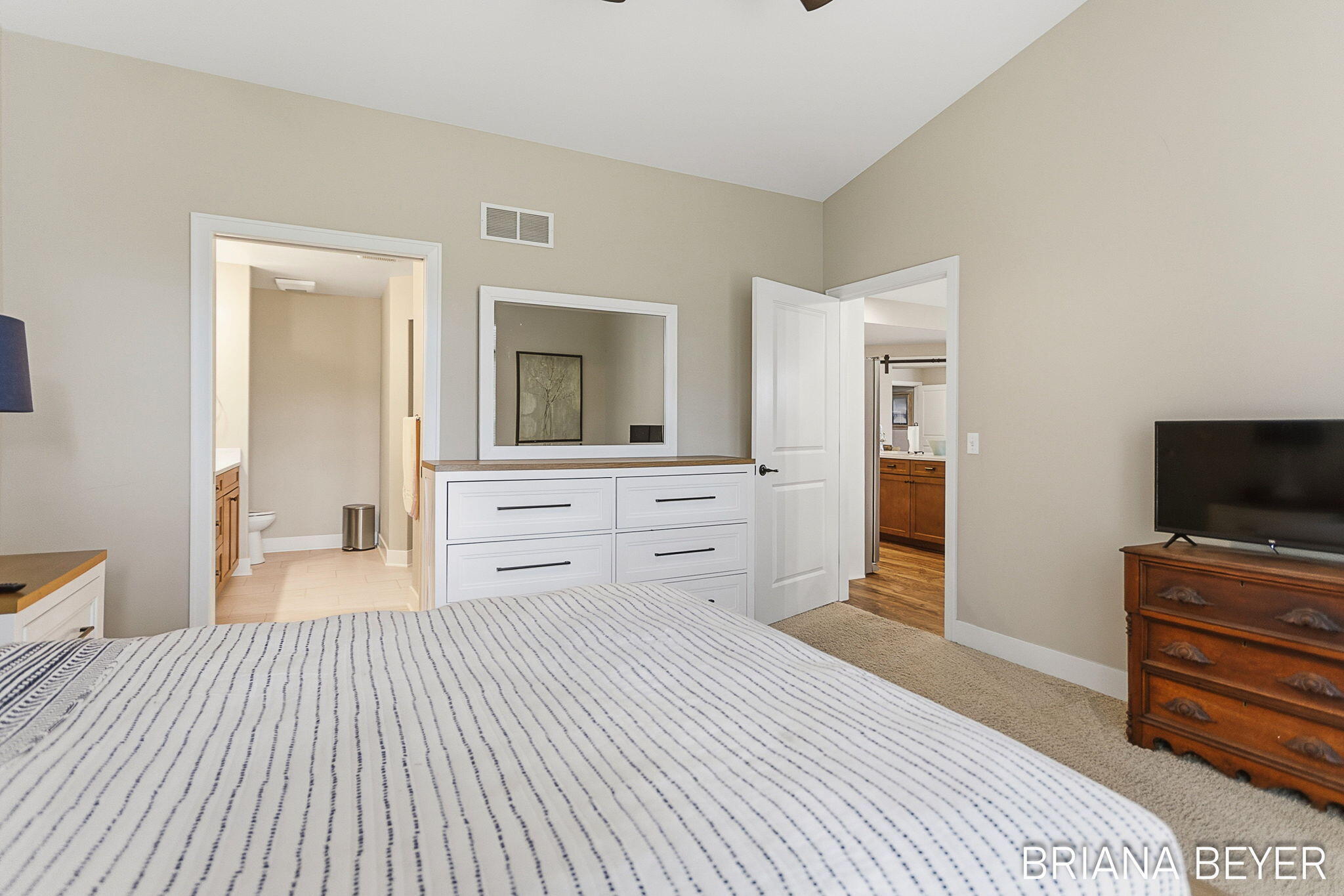 11494 S Lake Drive Holland MI 49424