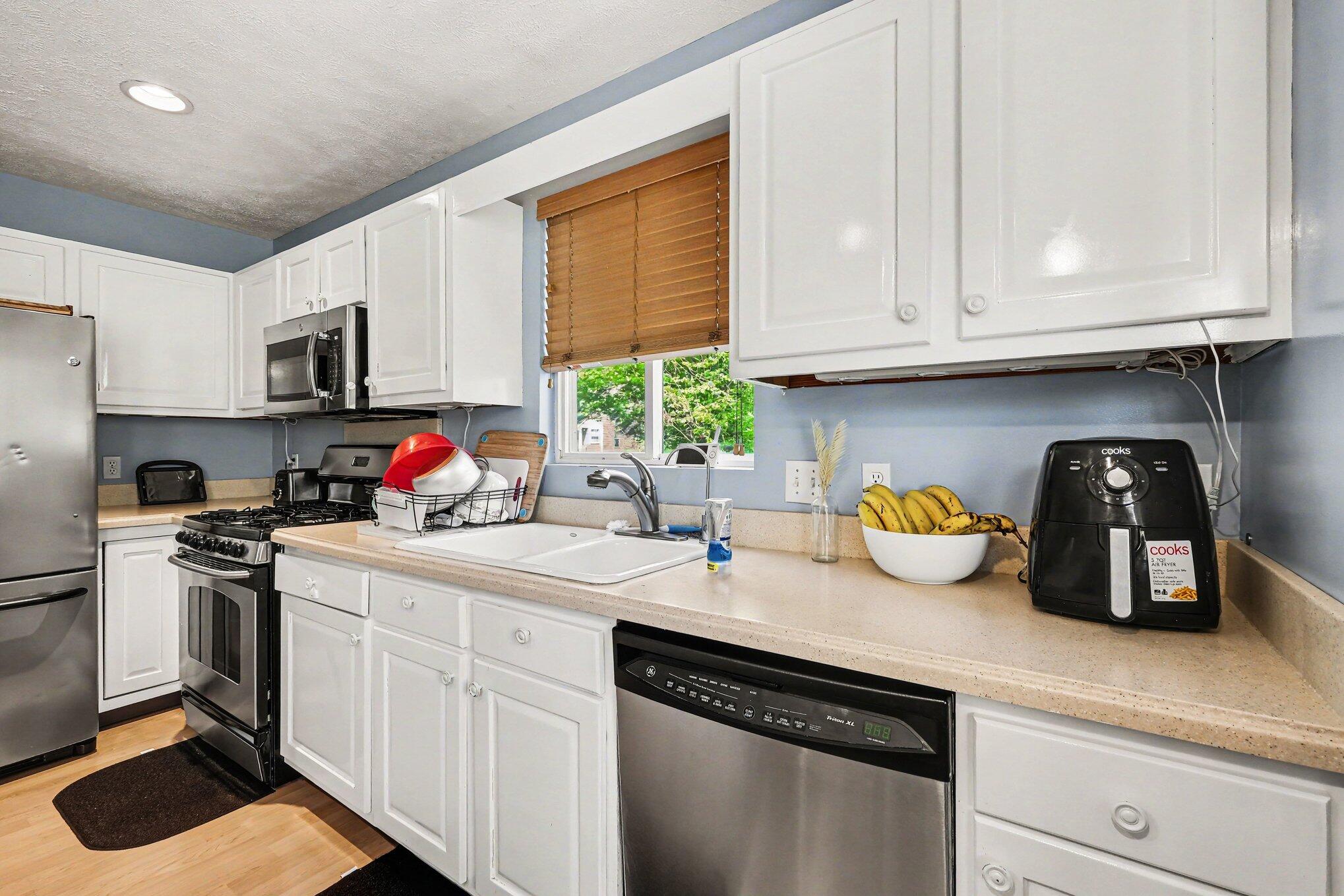 4676 Eastern Avenue SE Grand Rapids MI 49508