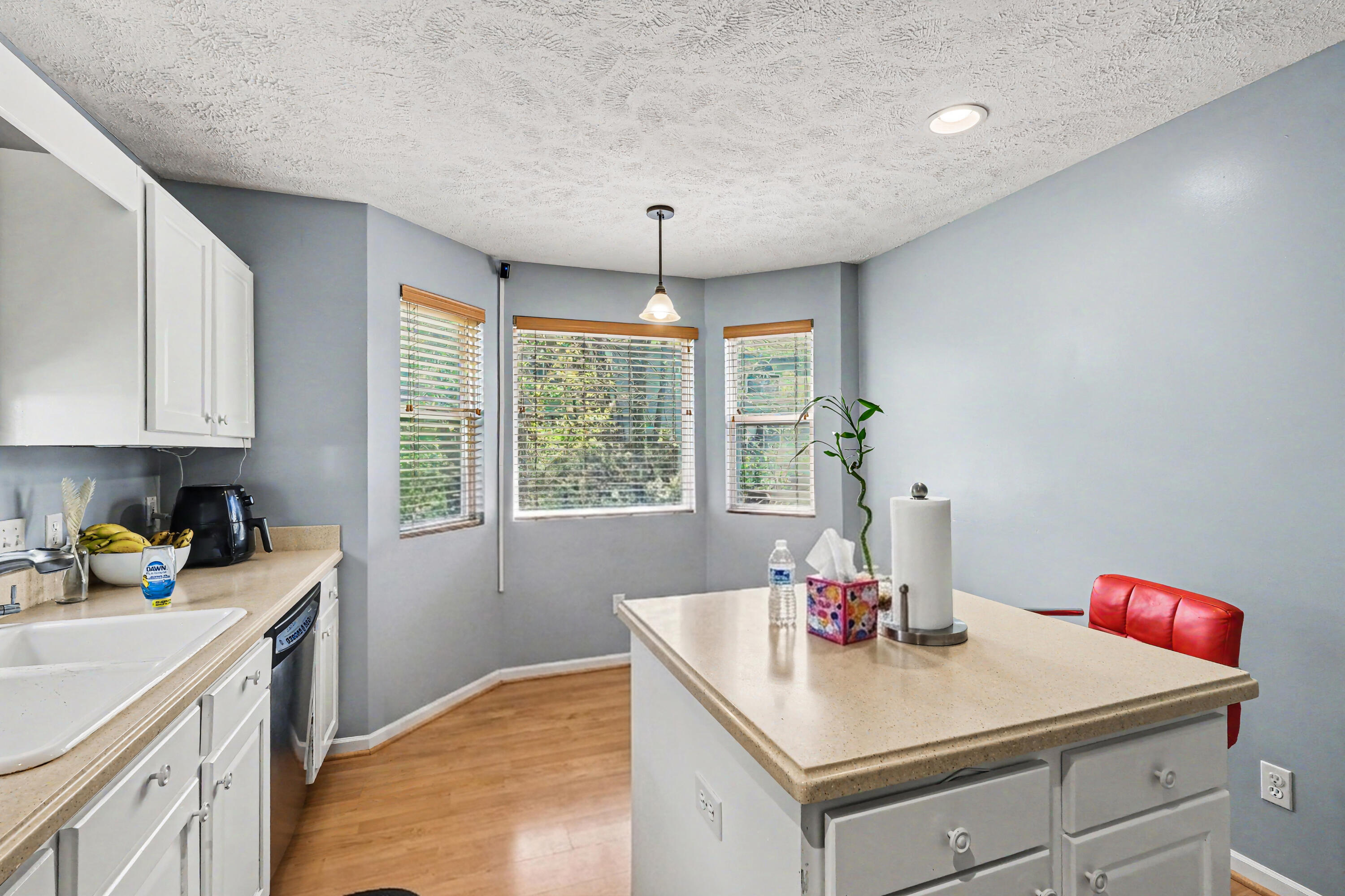 4676 Eastern Avenue SE Grand Rapids MI 49508