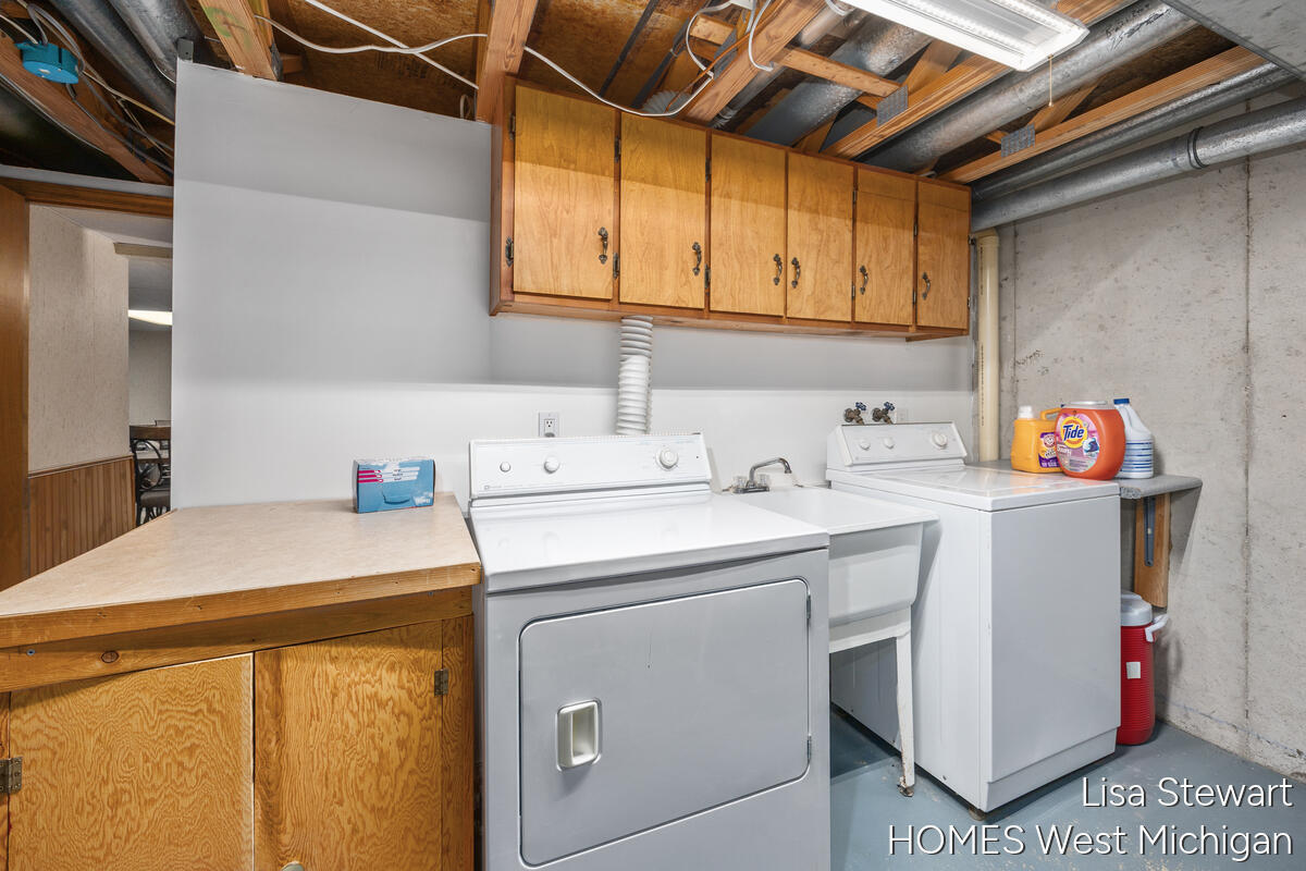 5951 Leisure South Drive SE Grand Rapids MI 49548