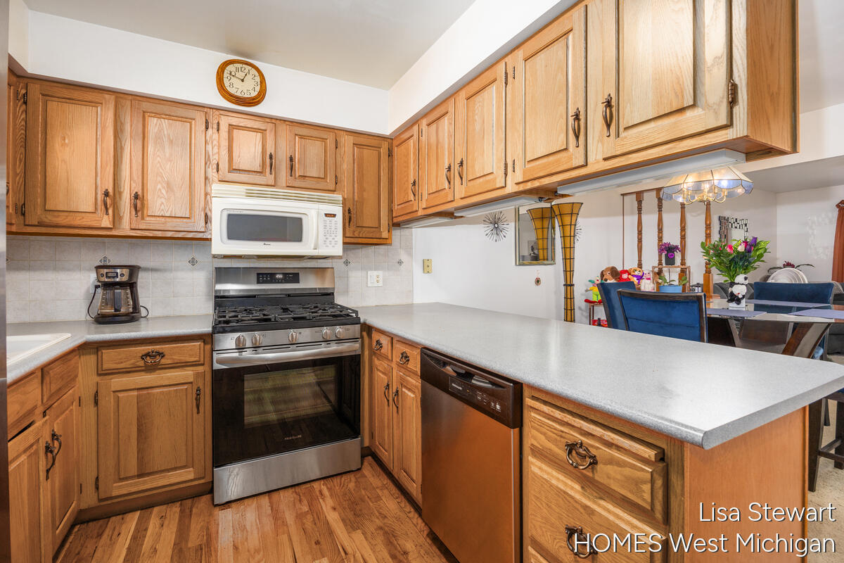 5951 Leisure South Drive SE Grand Rapids MI 49548