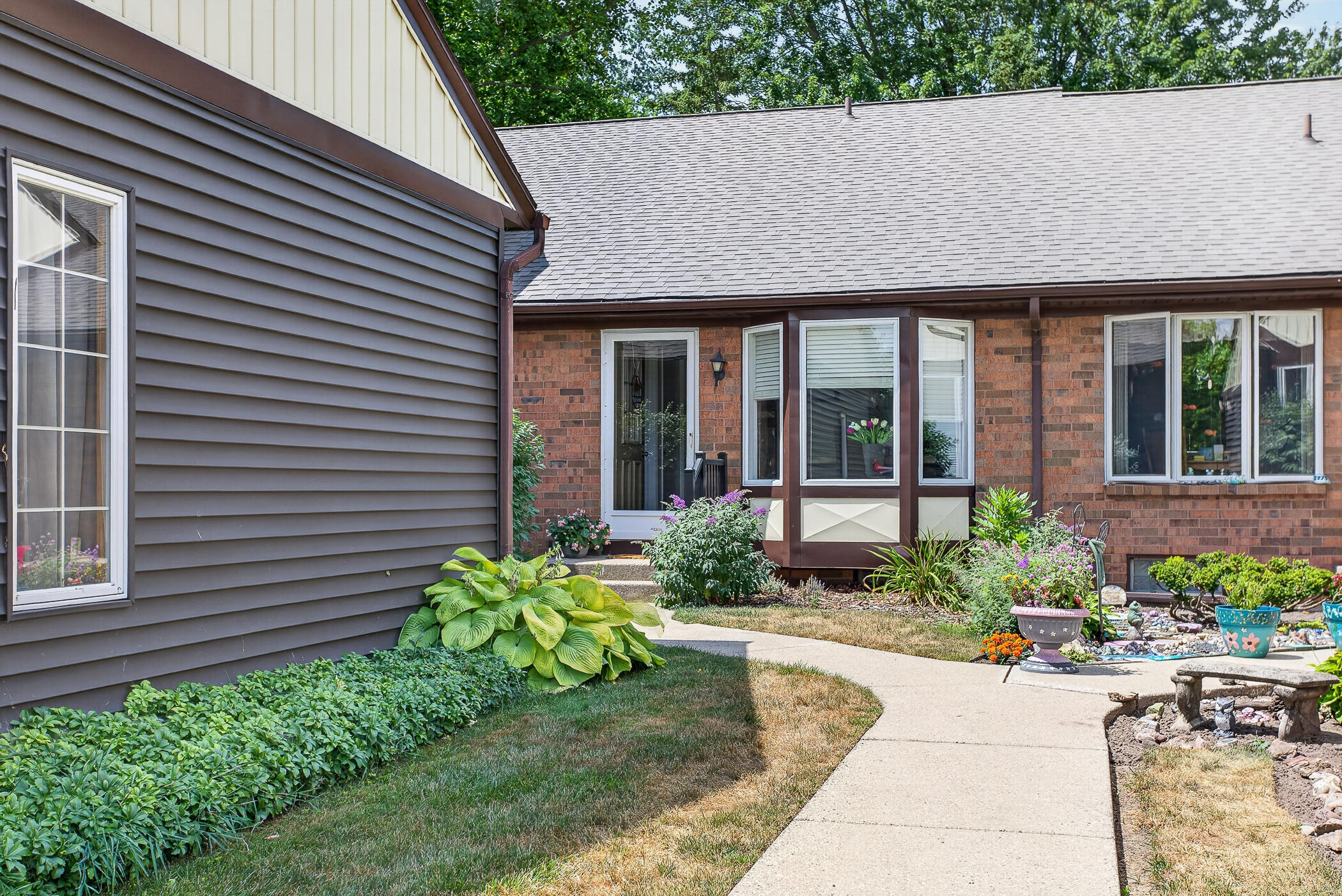 2277 Radcliff Circle SE Grand Rapids MI 49546