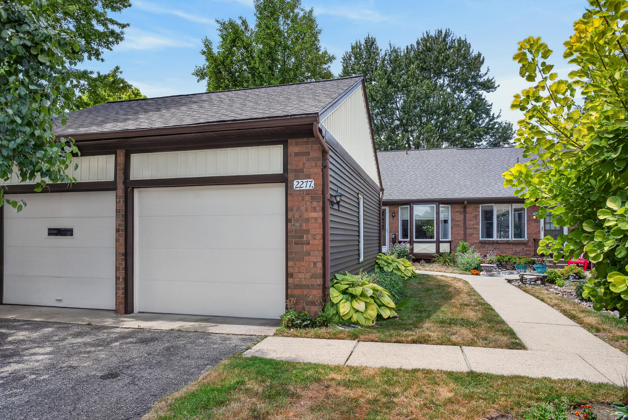 2277 Radcliff Circle SE Grand Rapids MI 49546