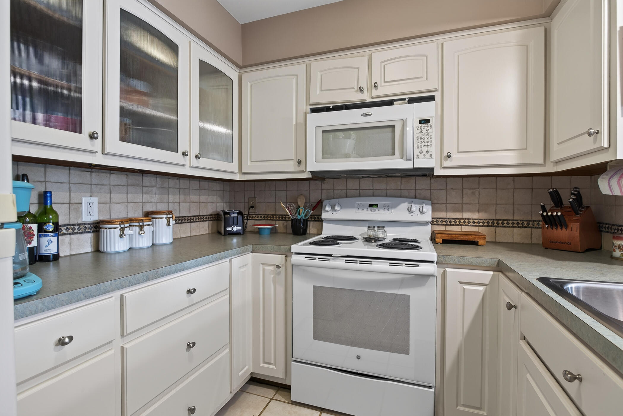 2277 Radcliff Circle SE Grand Rapids MI 49546