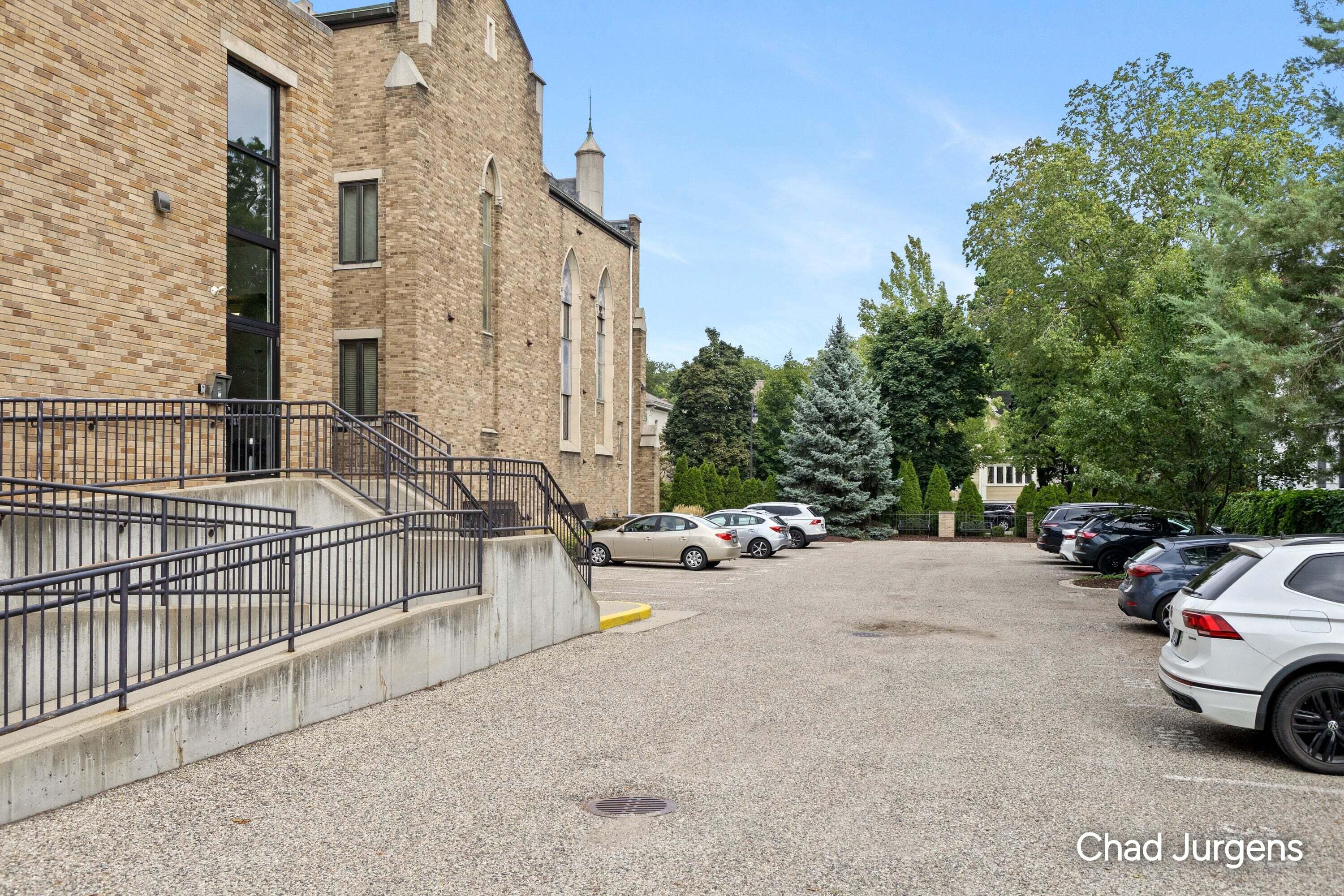253 Prospect Avenue NE Grand Rapids MI 49503
