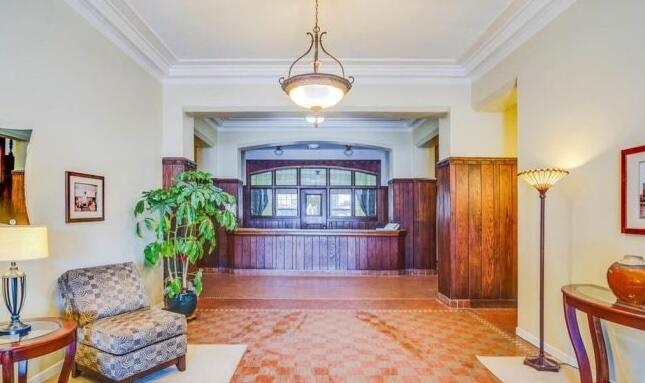 297 W Clay Avenue Muskegon MI 49440