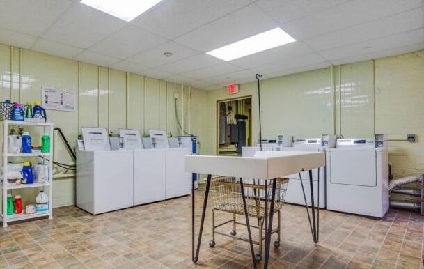 297 W Clay Avenue Muskegon MI 49440