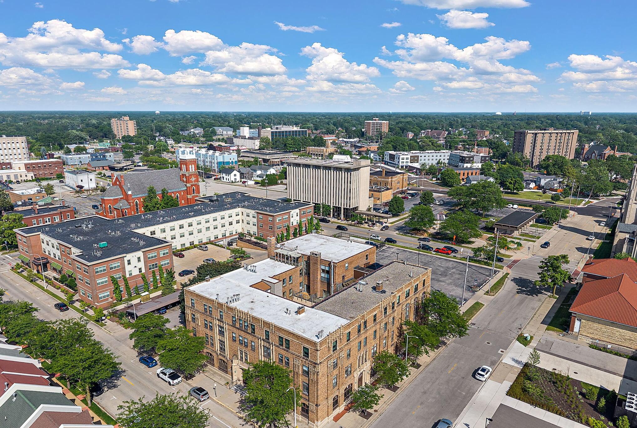 297 W Clay Avenue Muskegon MI 49440