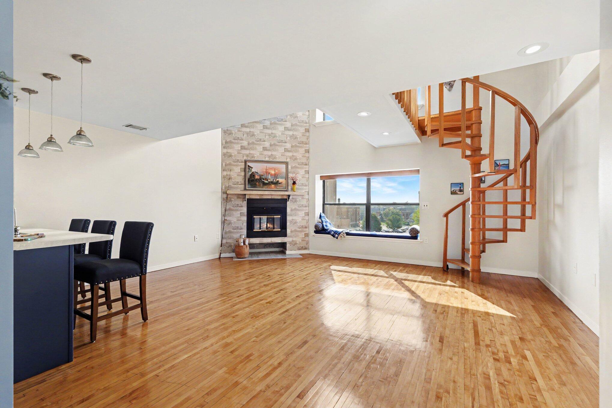 297 W Clay Avenue Muskegon MI 49440