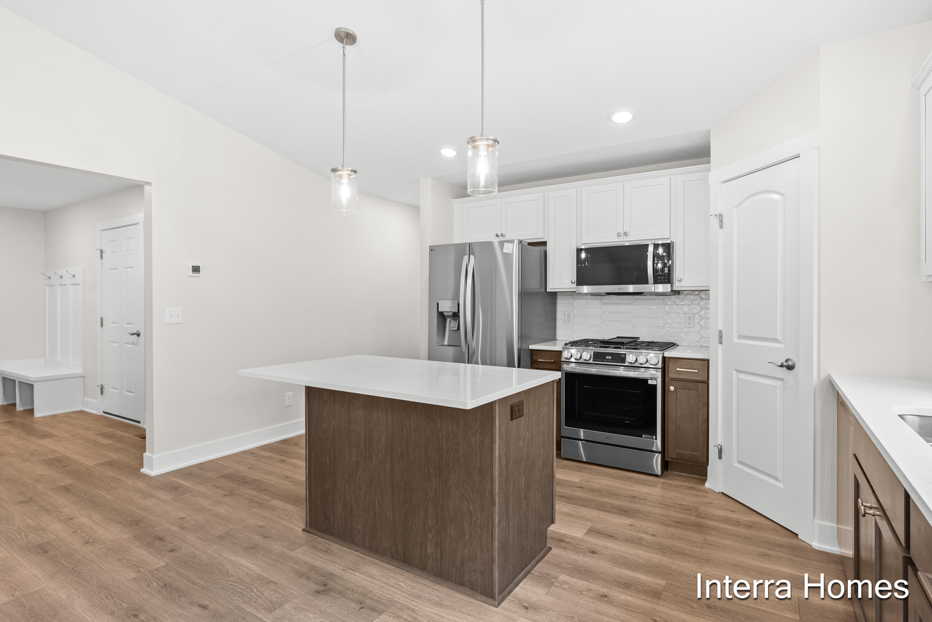 1571 N Village Circle Kalamazoo MI 49009