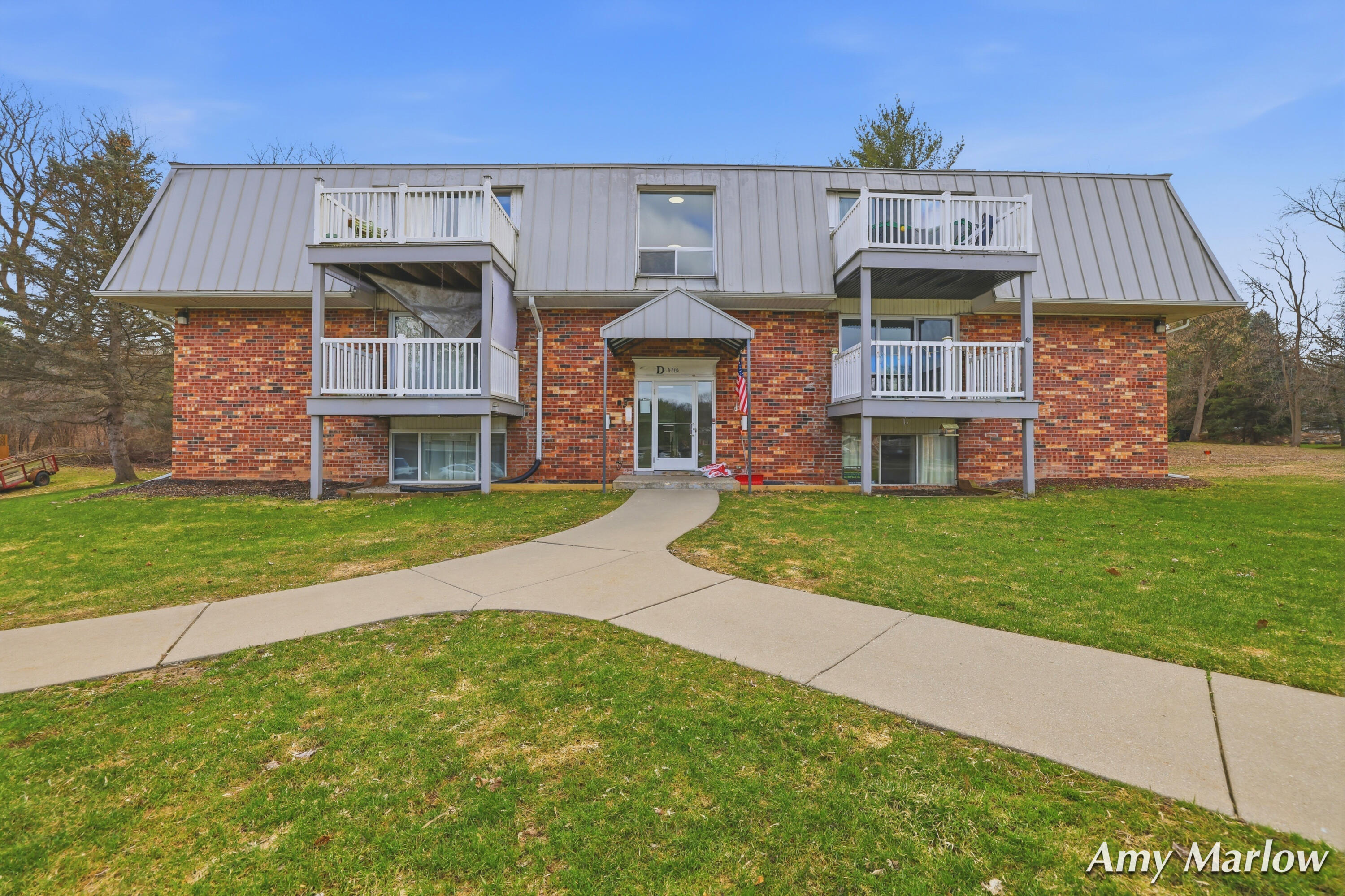 6716 Cascade Road SE Grand Rapids MI 49546