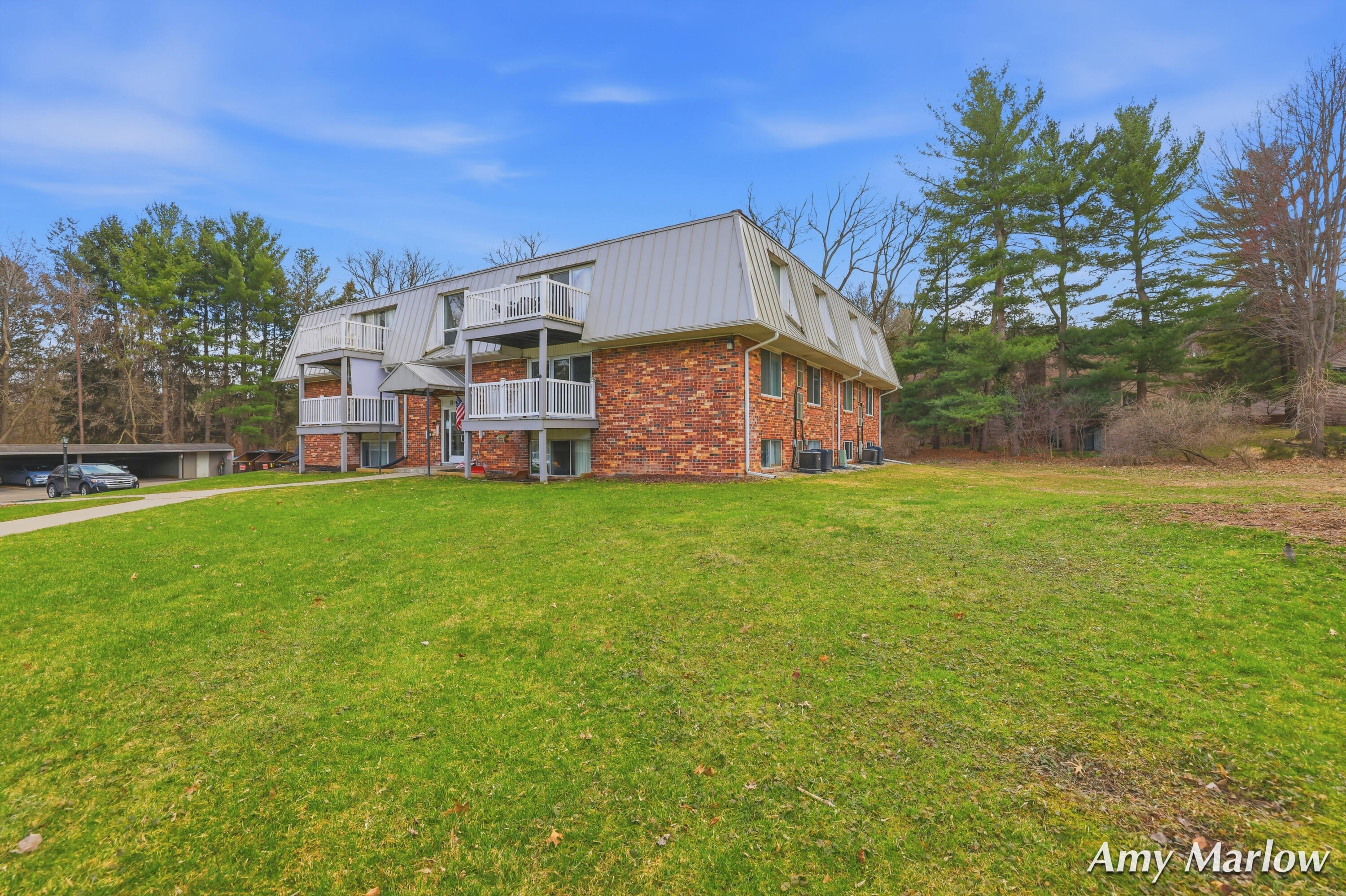 6716 Cascade Road SE Grand Rapids MI 49546
