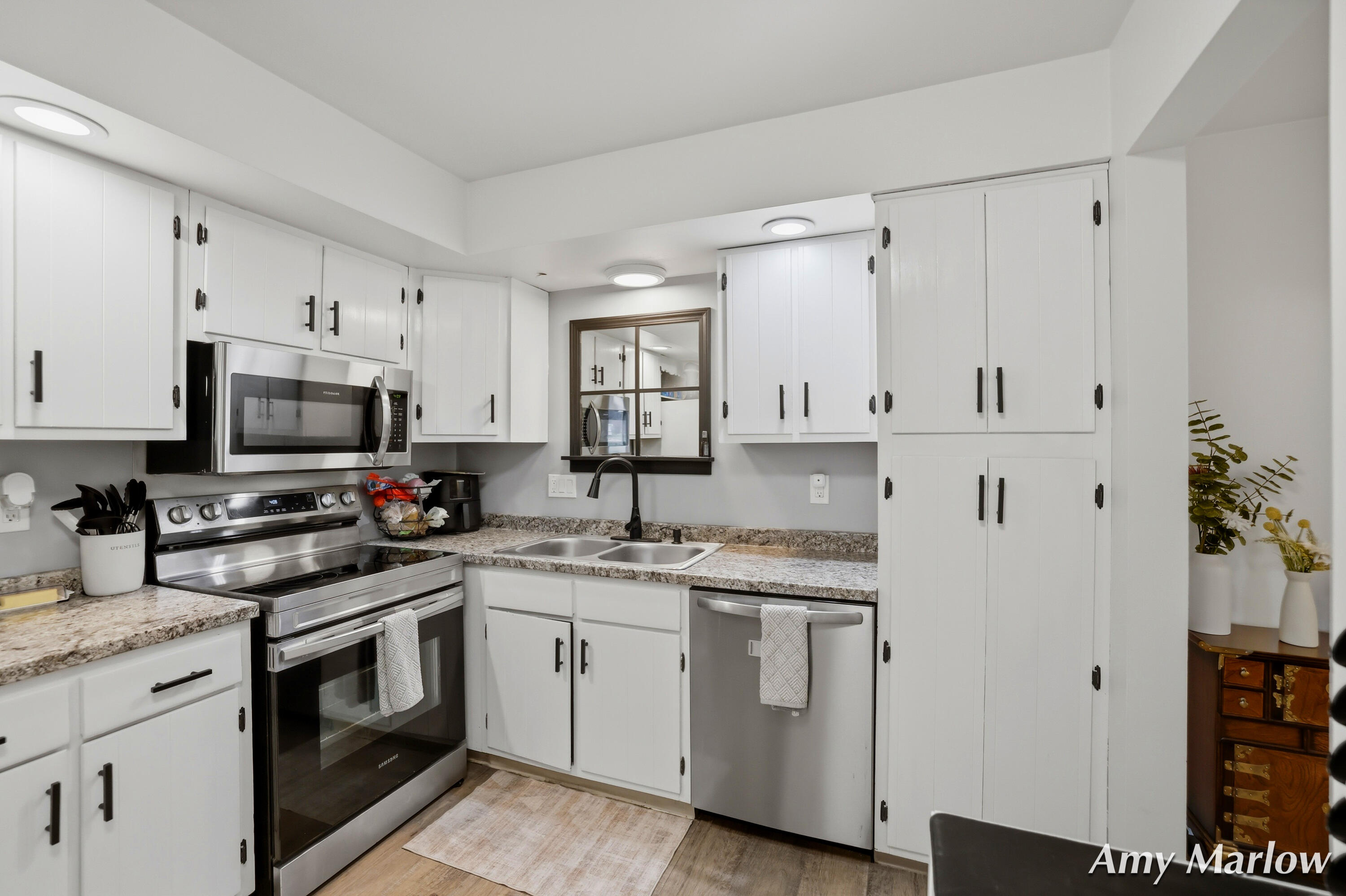 6716 Cascade Road SE Grand Rapids MI 49546