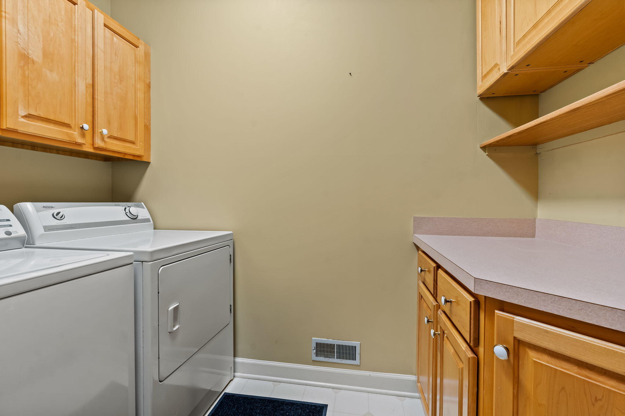 458 Amity Street Douglas MI 49406
