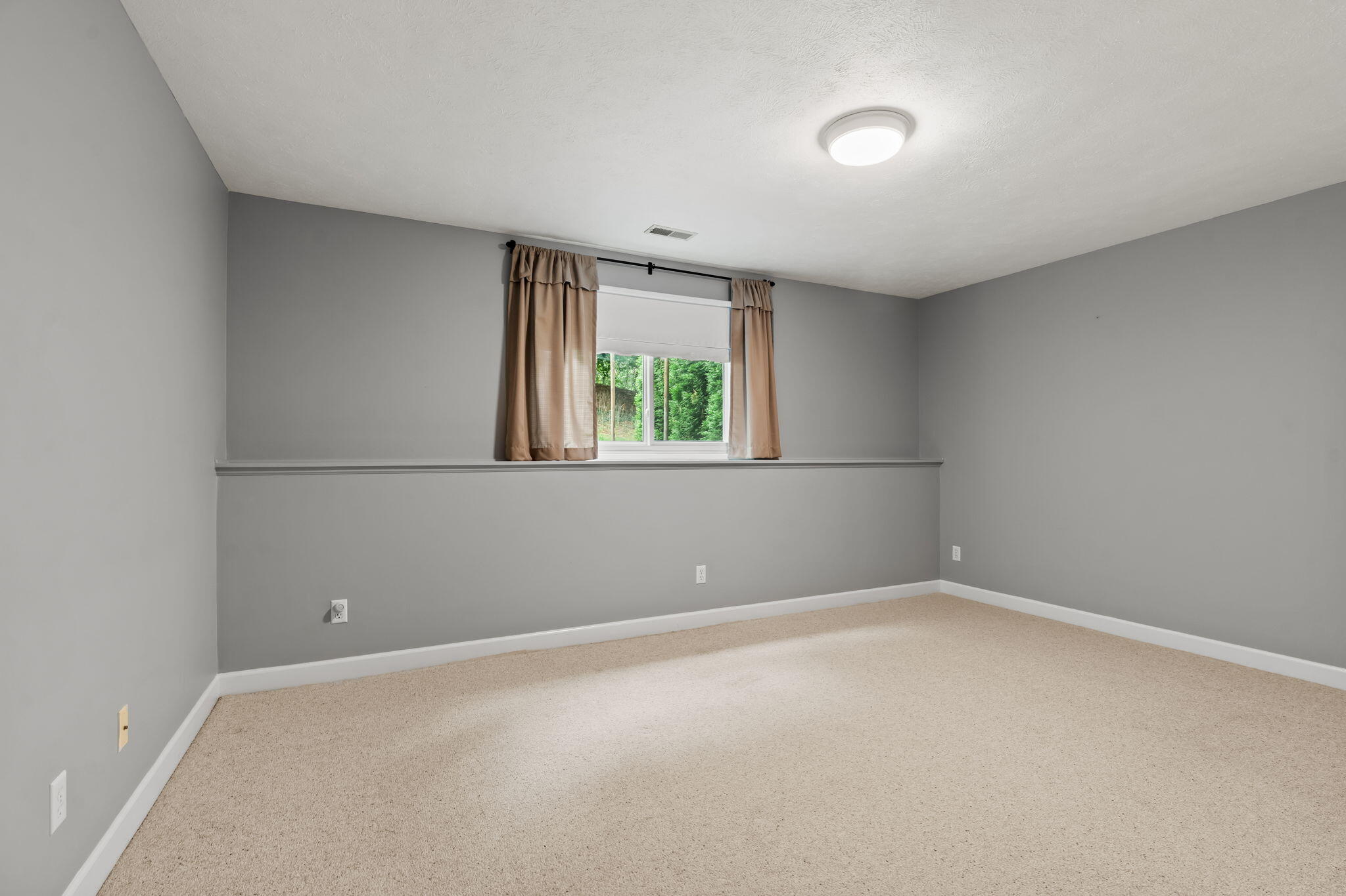 458 Amity Street Douglas MI 49406
