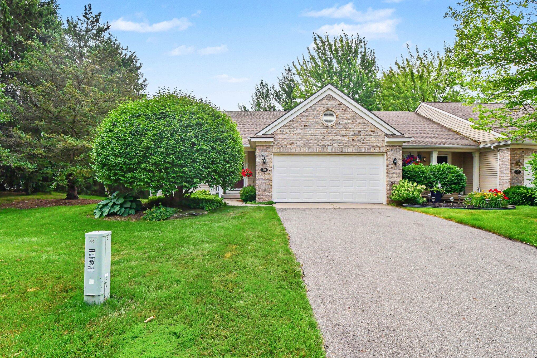 30 Aspen Lane NE Grand Rapids MI 49546