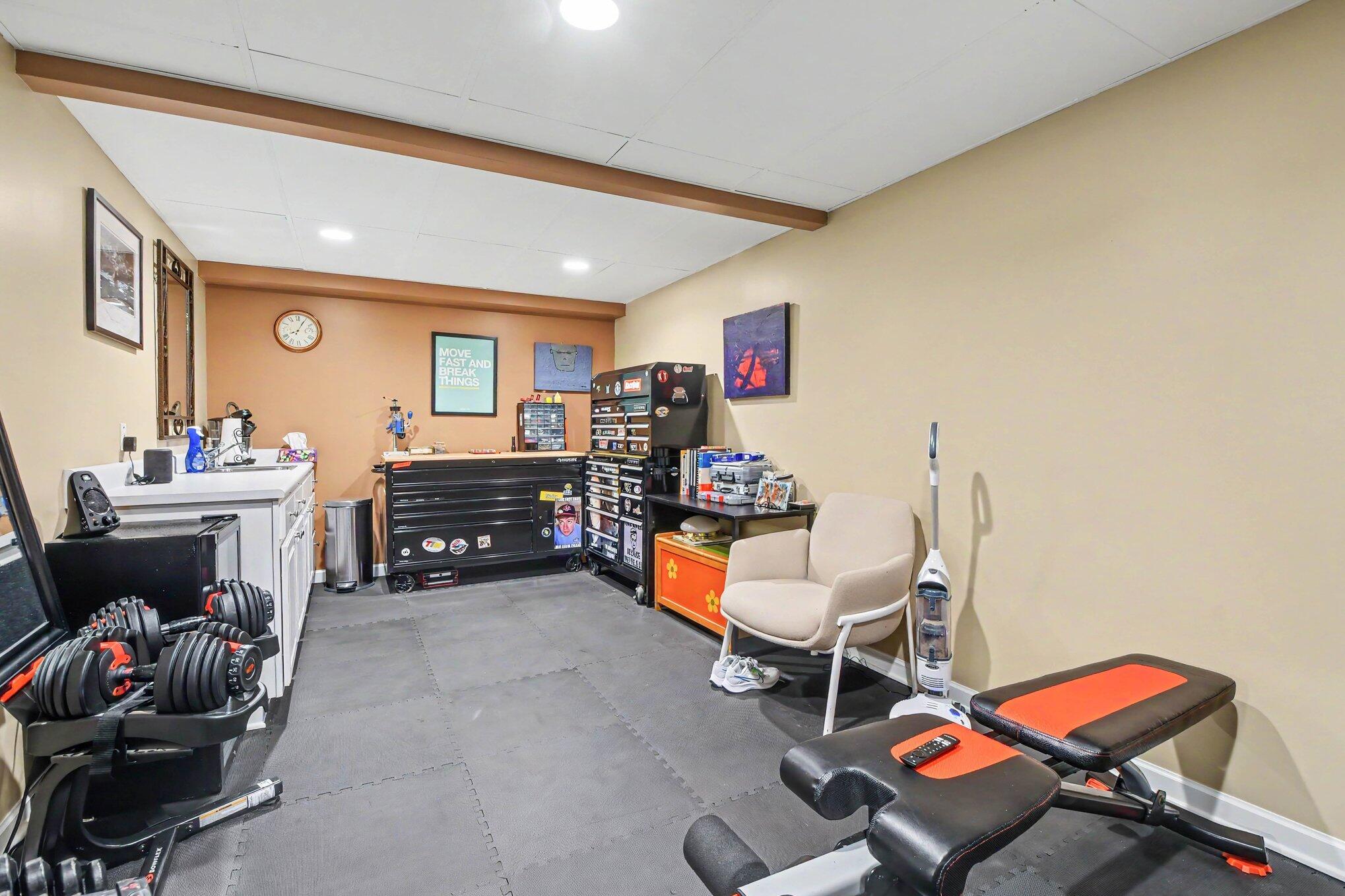 30 Aspen Lane NE Grand Rapids MI 49546