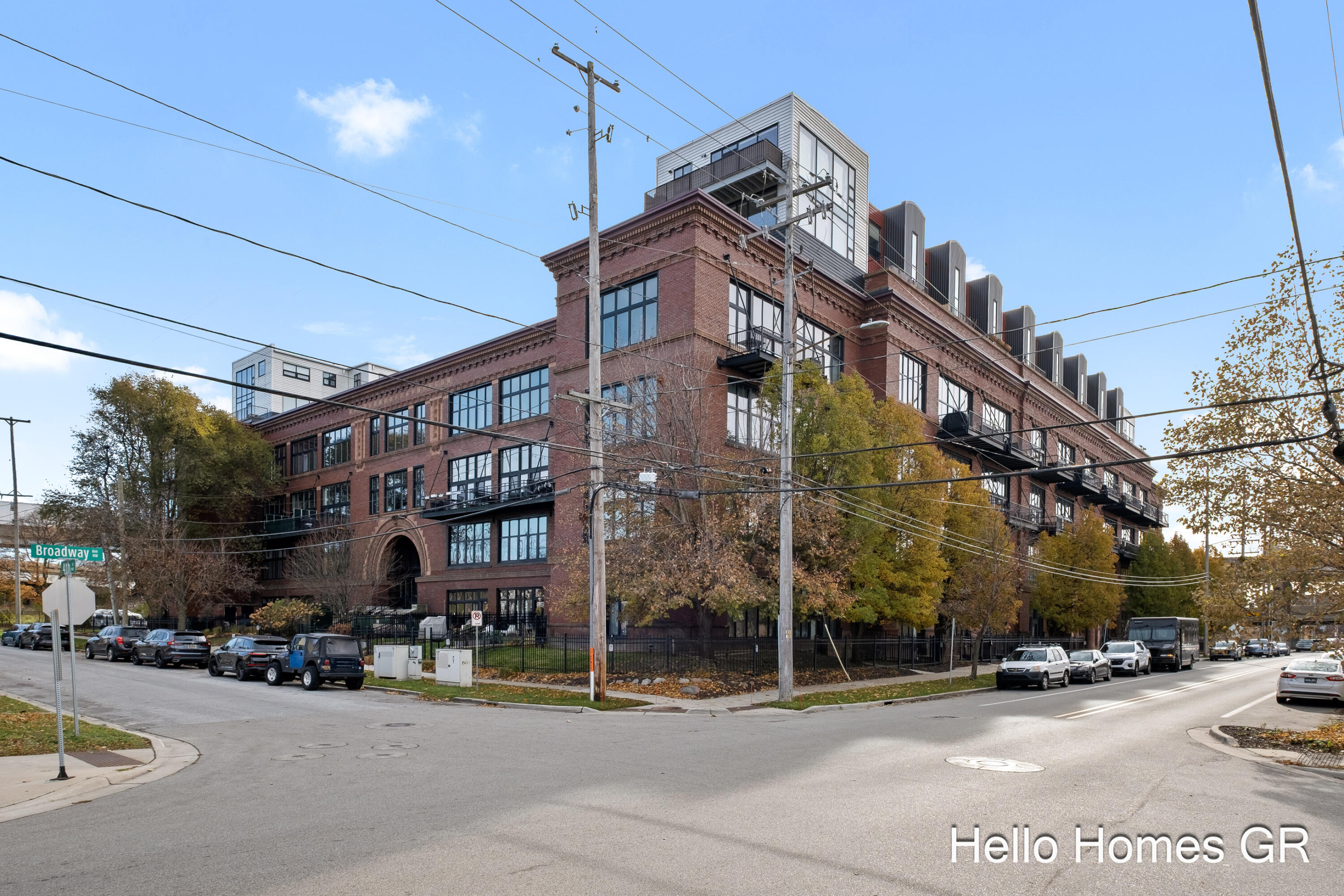 600 Broadway Avenue NW Grand Rapids MI 49504