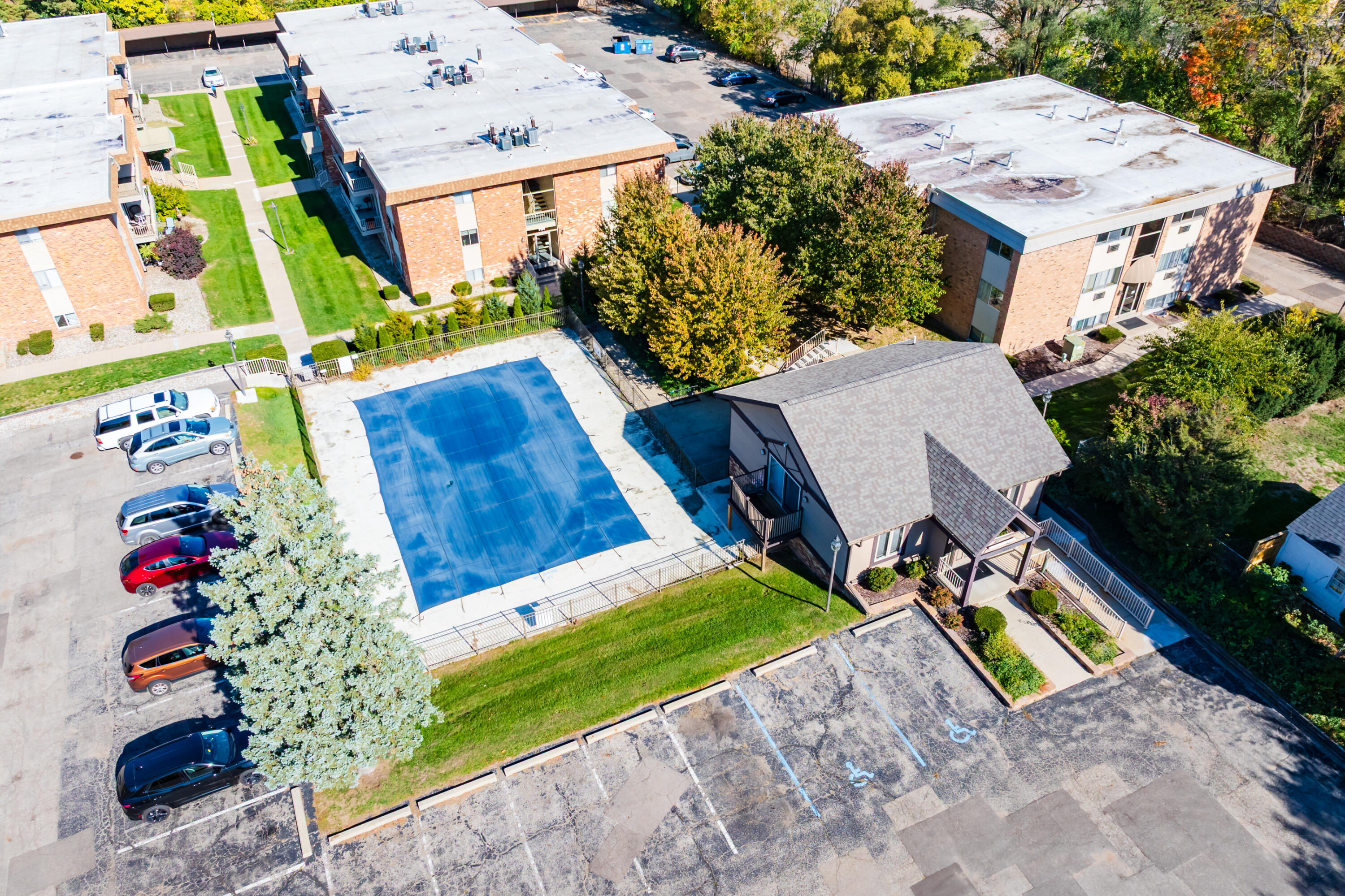 742 W Kilgore Road Kalamazoo MI 49008