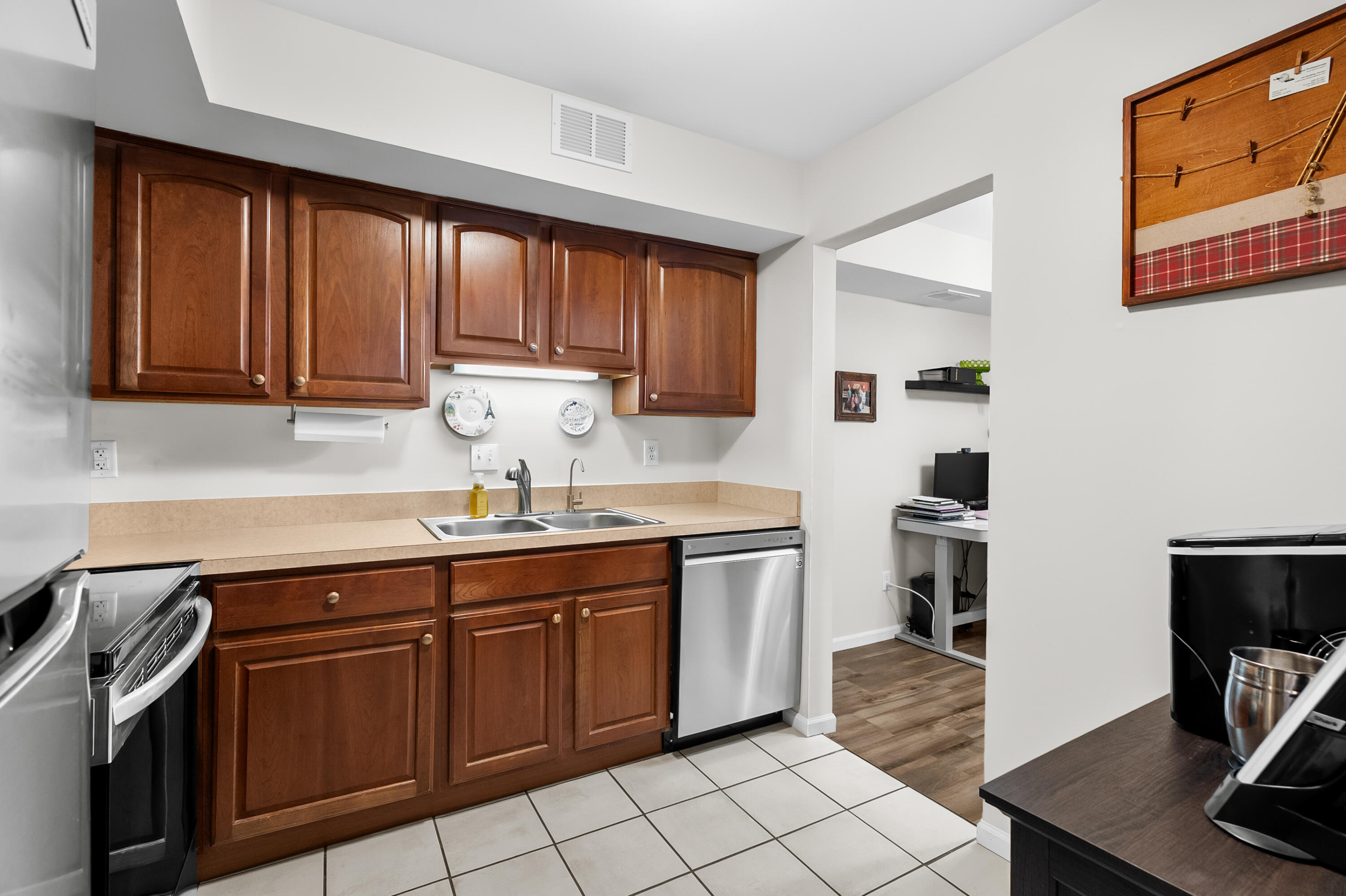 742 W Kilgore Road Kalamazoo MI 49008