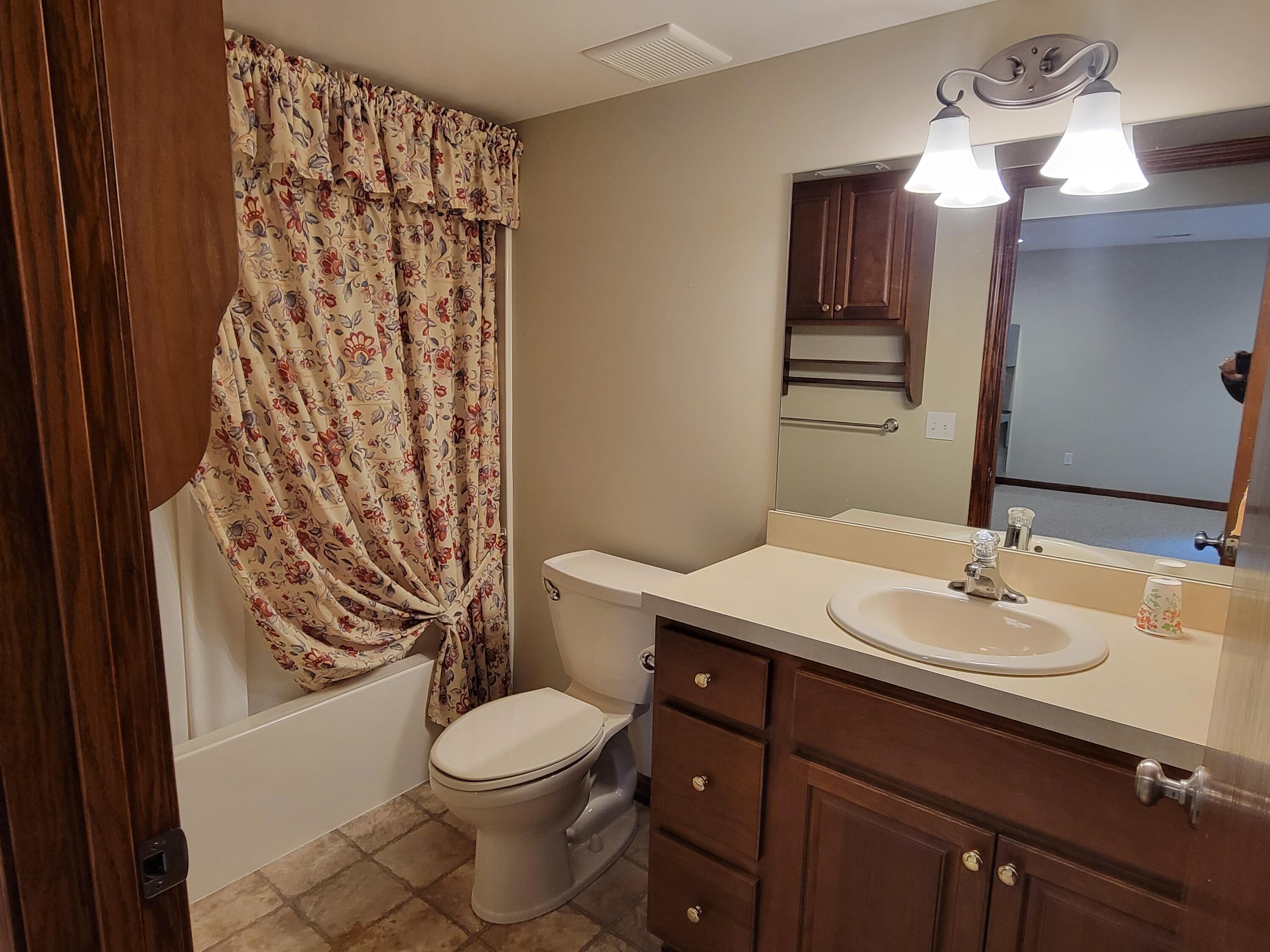 8105 Amber Crest Drive SW Byron Center MI 49315