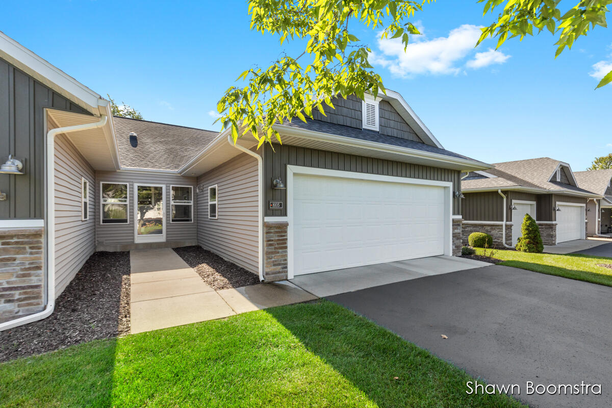 8105 Amber Crest Drive SW Byron Center MI 49315
