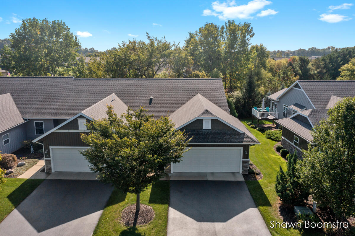 8105 Amber Crest Drive SW Byron Center MI 49315