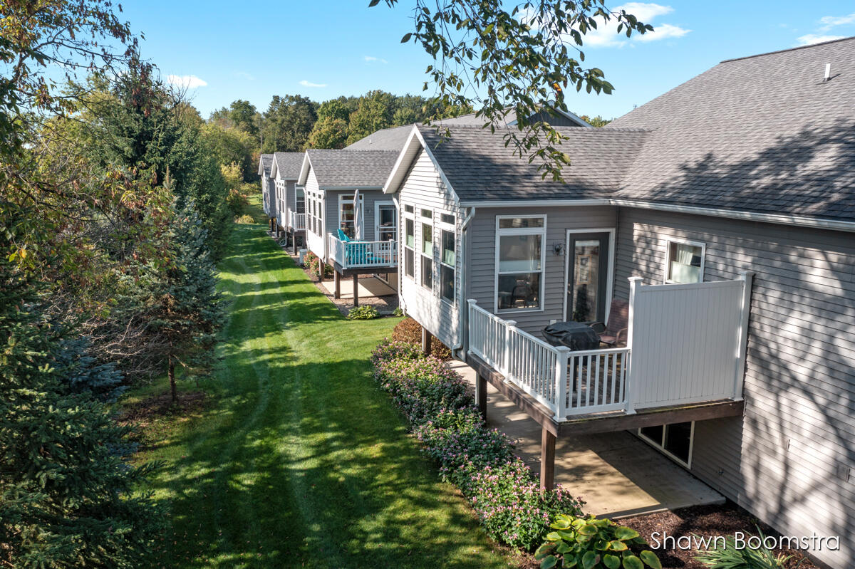 8105 Amber Crest Drive SW Byron Center MI 49315
