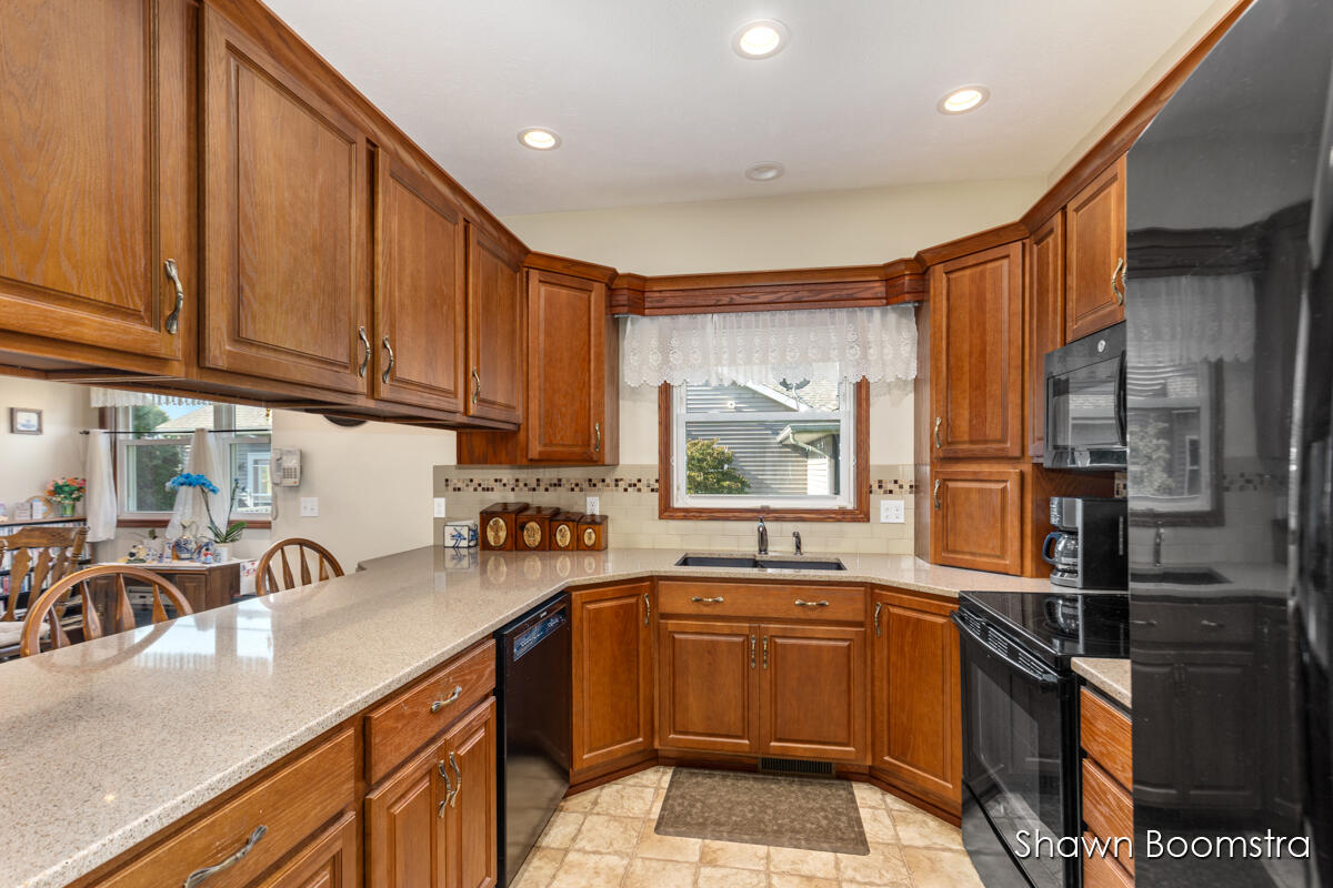 8105 Amber Crest Drive SW Byron Center MI 49315