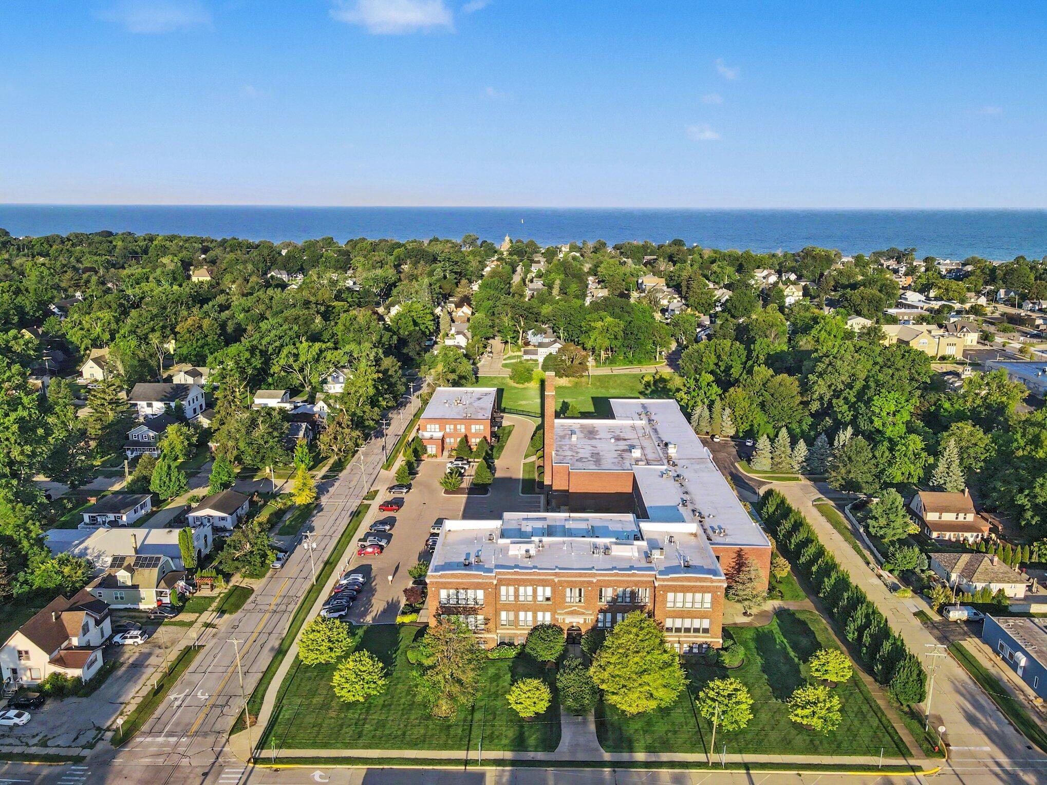 460 Broadway Street South Haven MI 49090