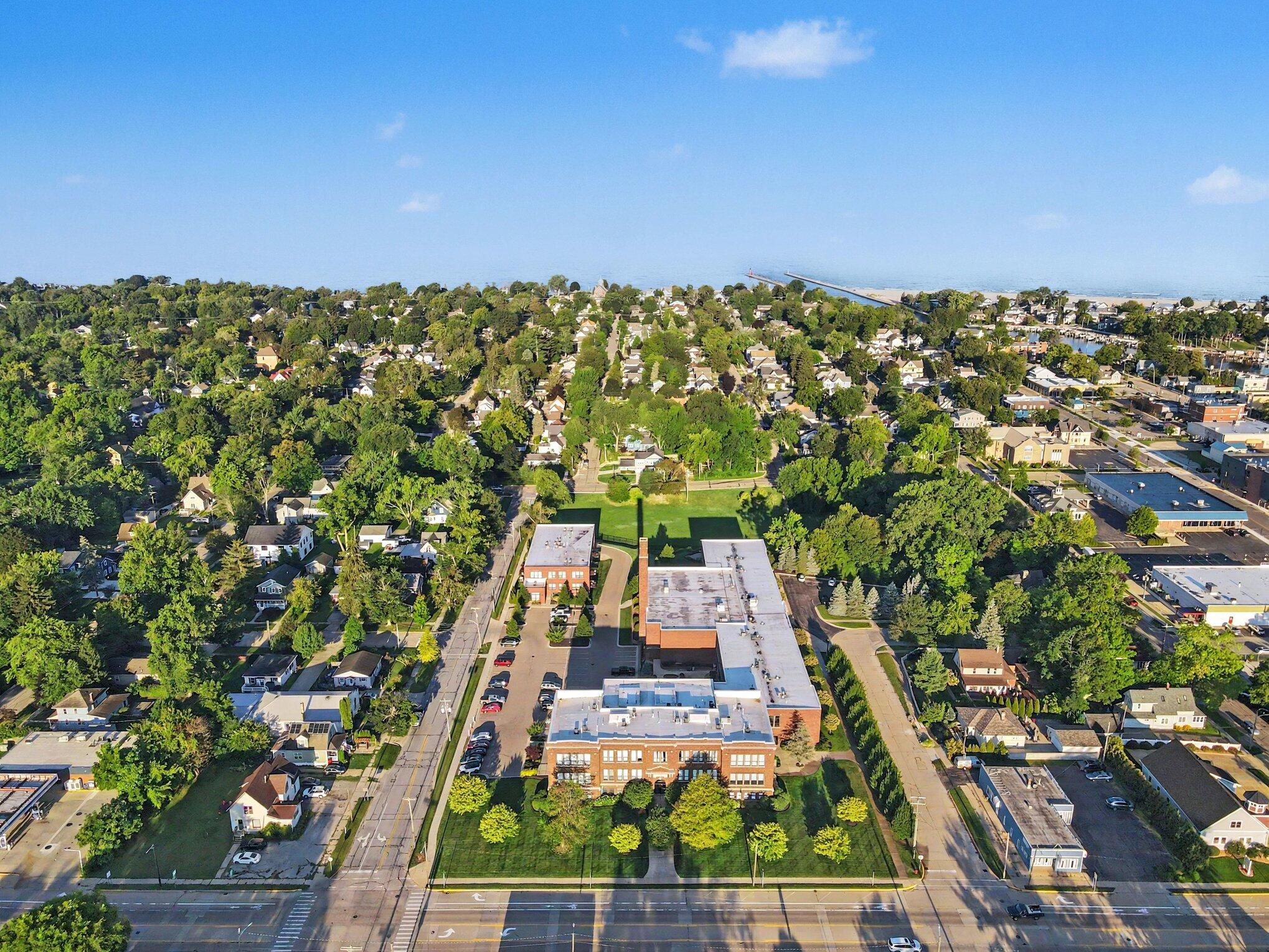 460 Broadway Street South Haven MI 49090