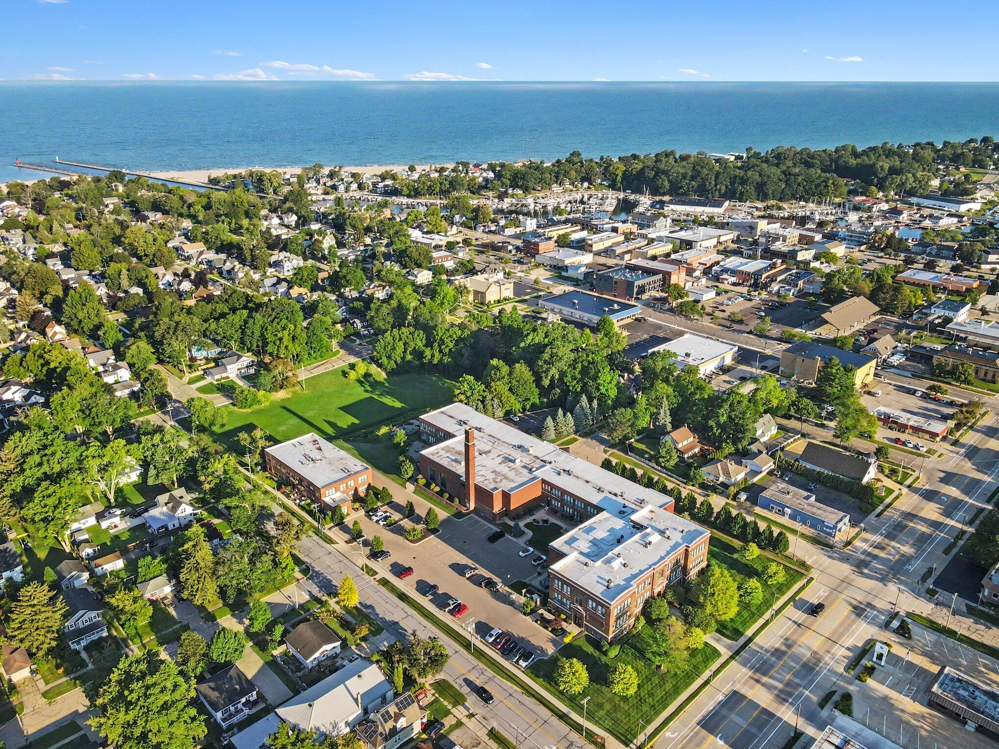 460 Broadway Street South Haven MI 49090