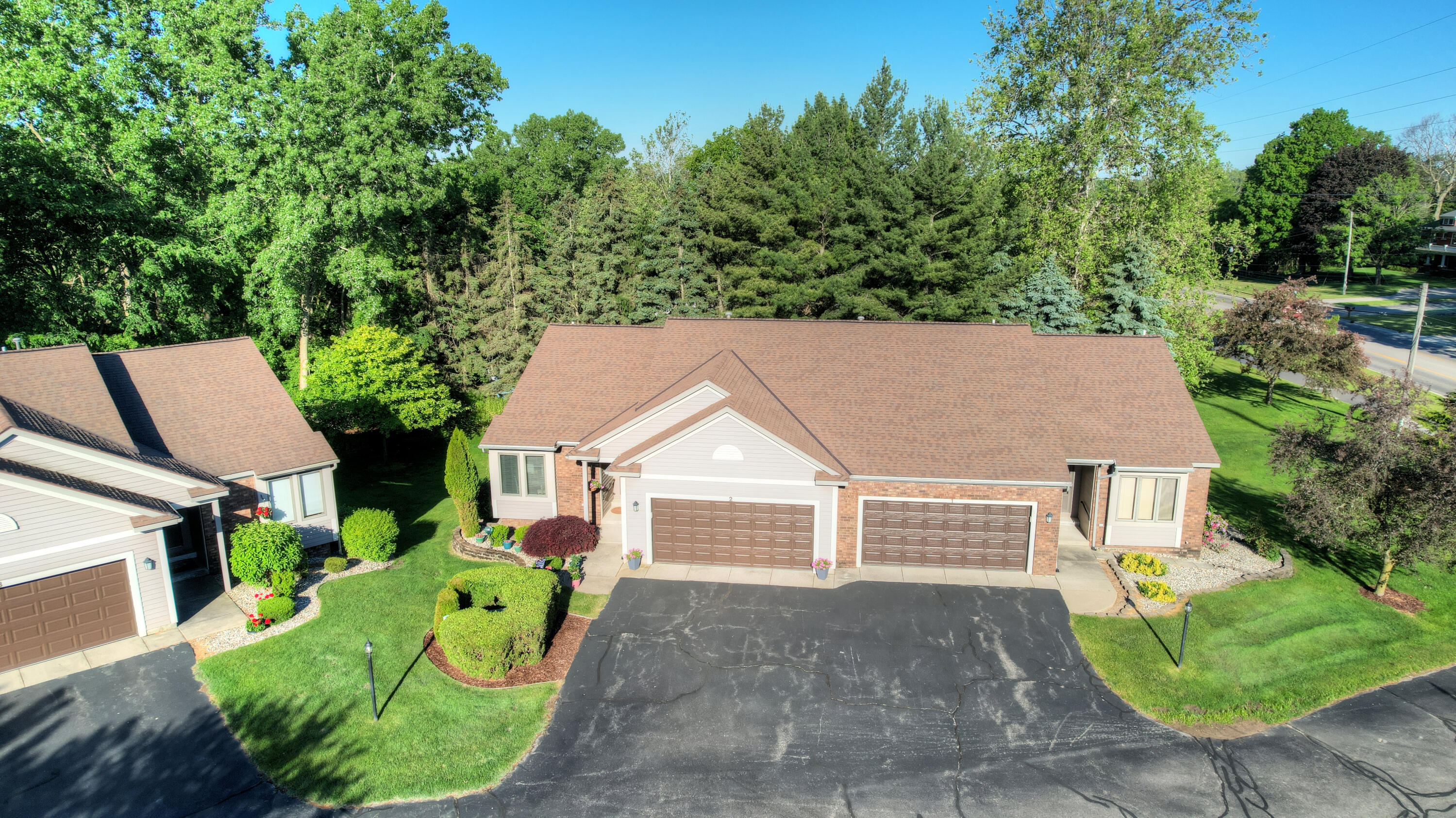 500 W Main Avenue Zeeland MI 49464
