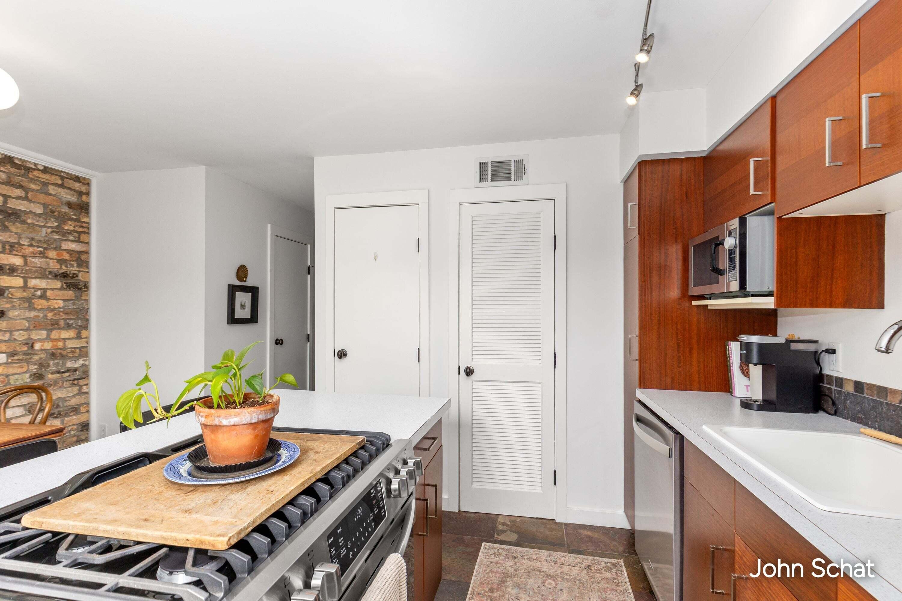 2471 Abbington Drive SE Grand Rapids MI 49506