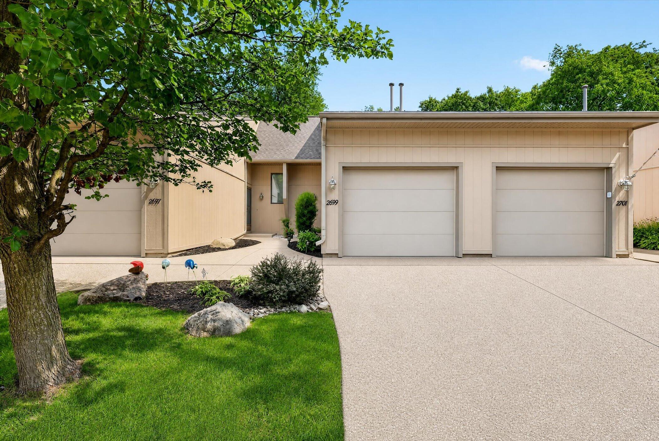 2699 Limestone Lane NE Grand Rapids MI 49525