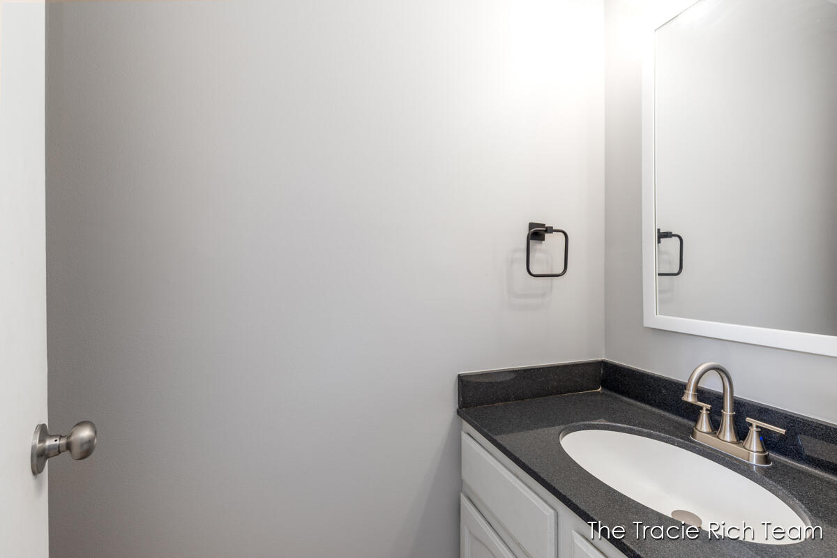 2670 Ridgecroft Drive SE Grand Rapids MI 49546