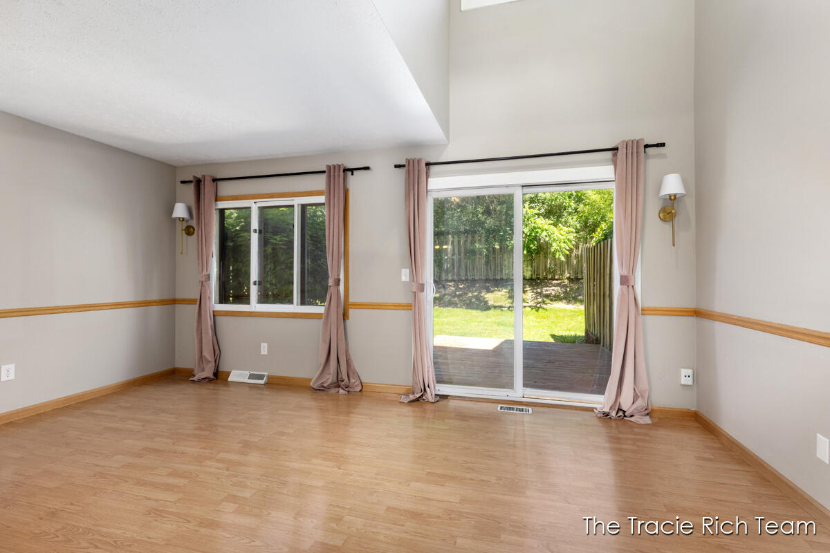 2670 Ridgecroft Drive SE Grand Rapids MI 49546
