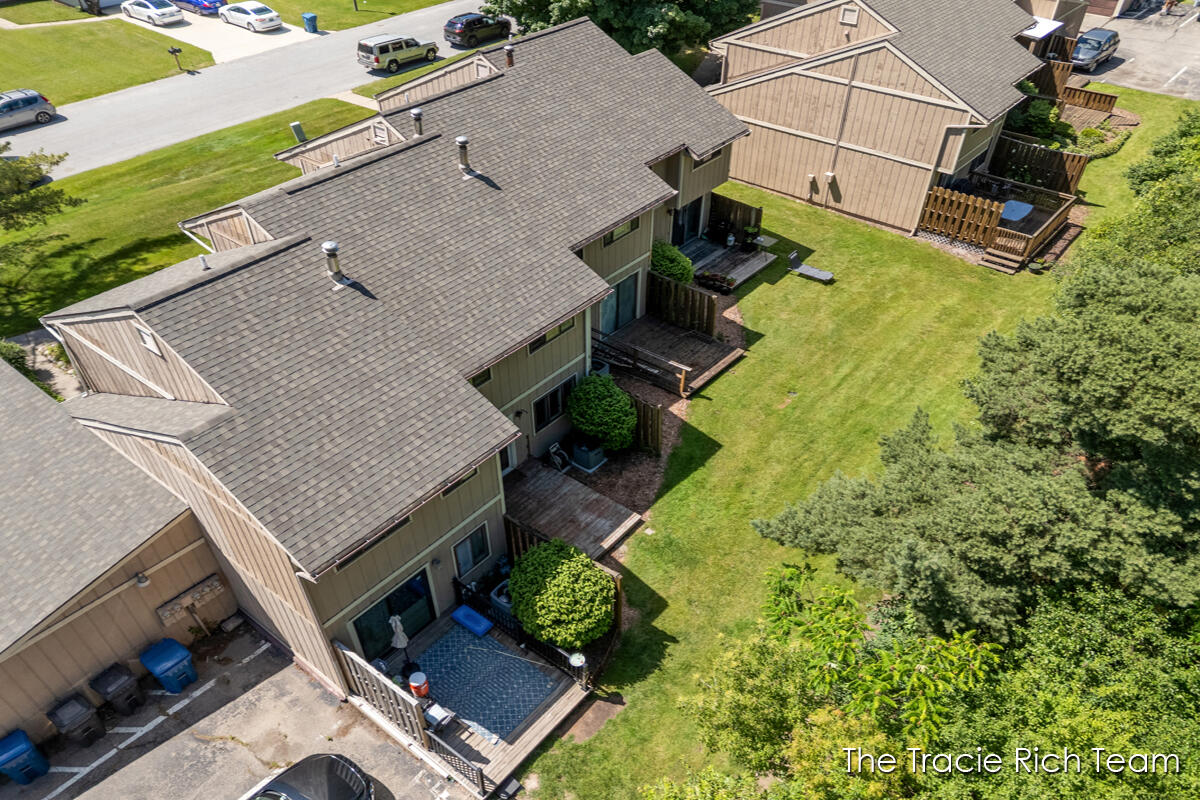 2670 Ridgecroft Drive SE Grand Rapids MI 49546