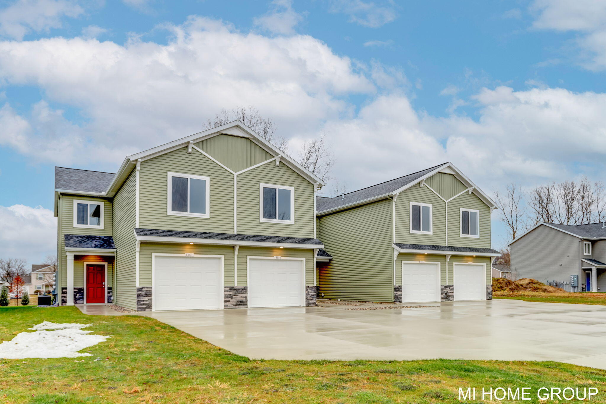 13662 Signature Drive Holland MI 49424