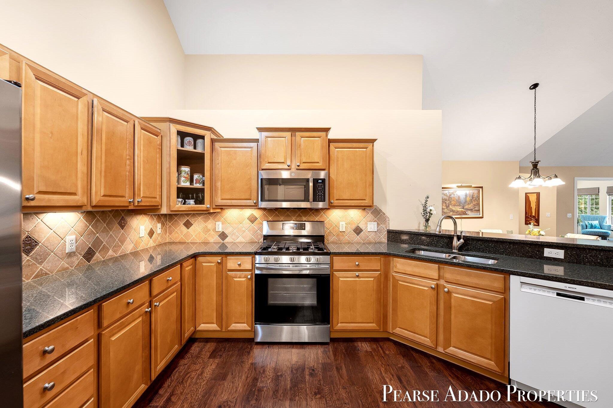 1033 Bridge Crest Drive SE Ada MI 49301