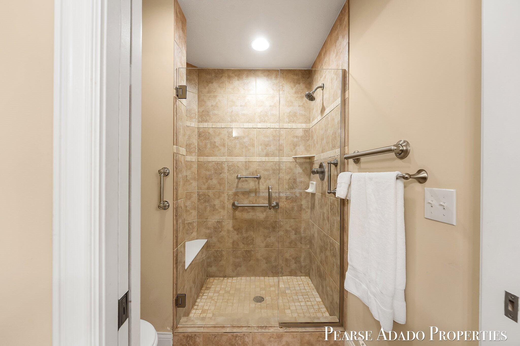 1033 Bridge Crest Drive SE Ada MI 49301