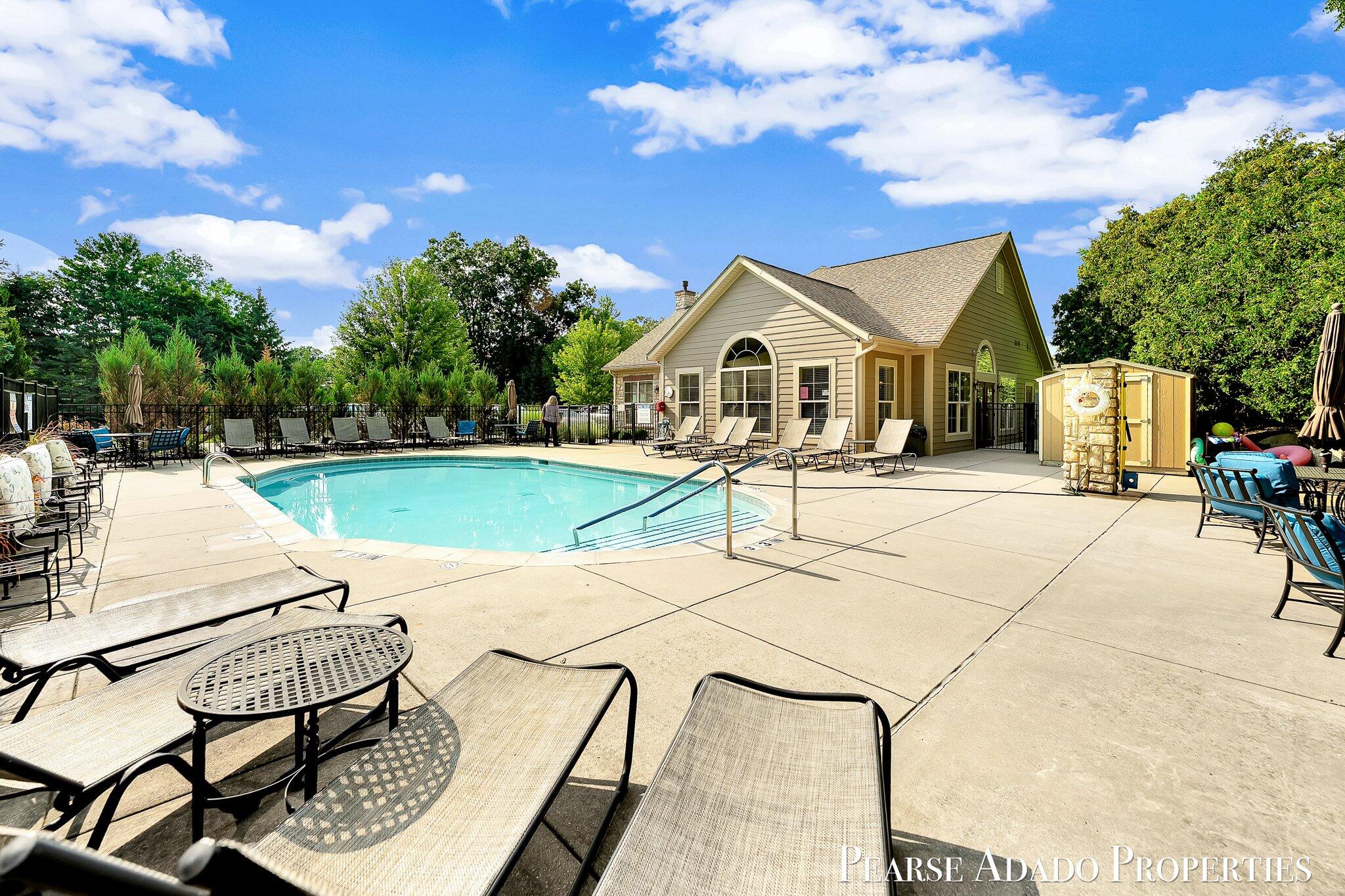1033 Bridge Crest Drive SE Ada MI 49301