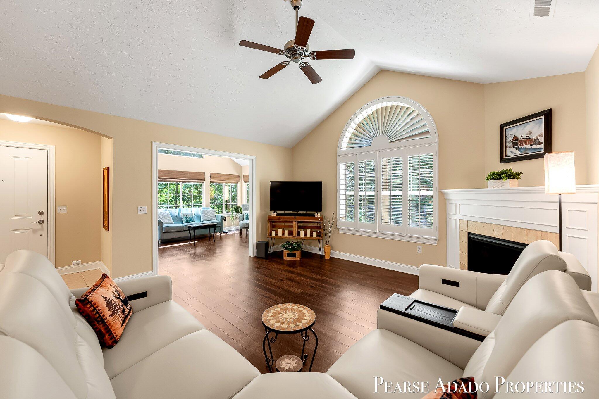 1033 Bridge Crest Drive SE Ada MI 49301