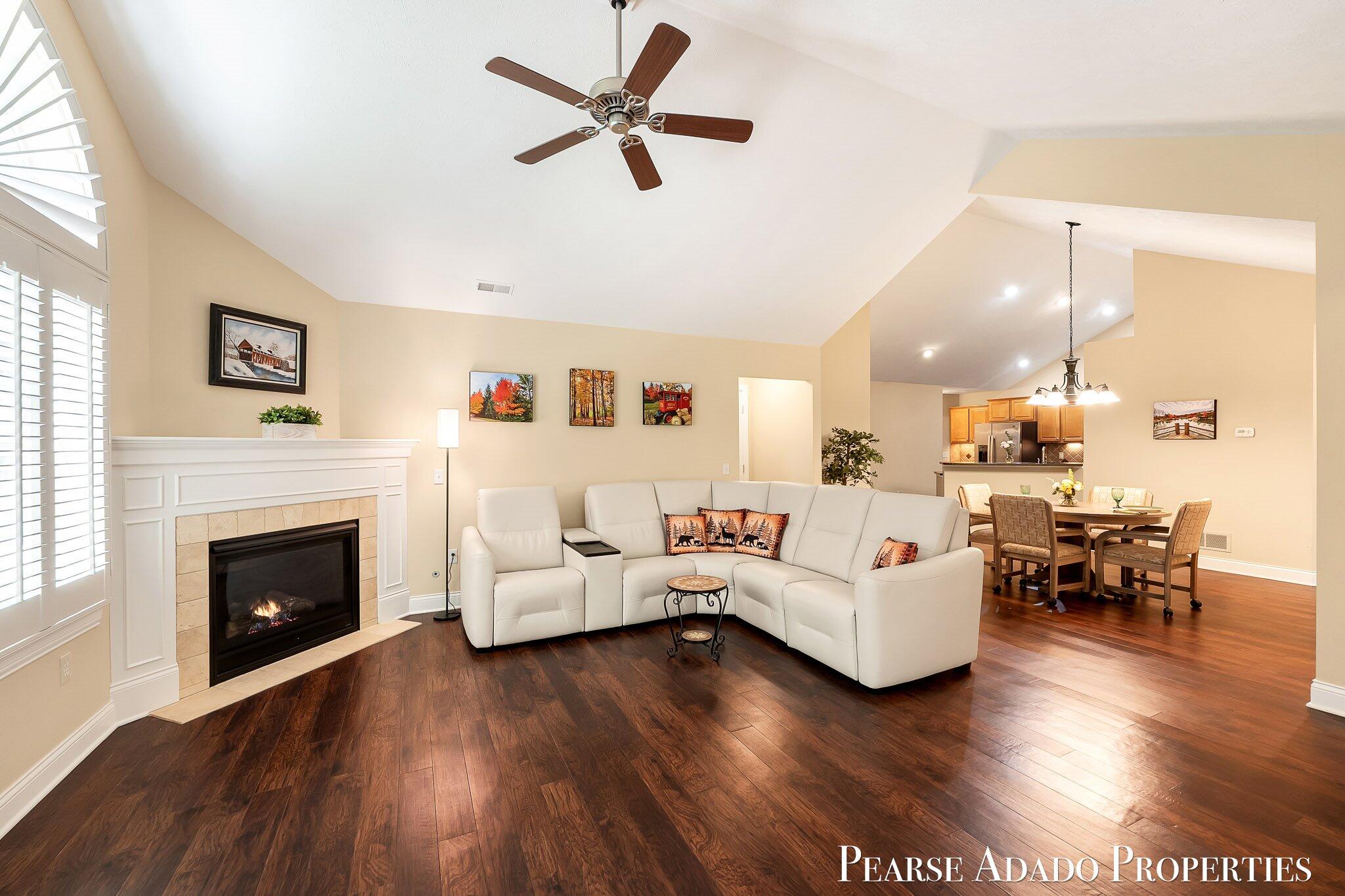 1033 Bridge Crest Drive SE Ada MI 49301